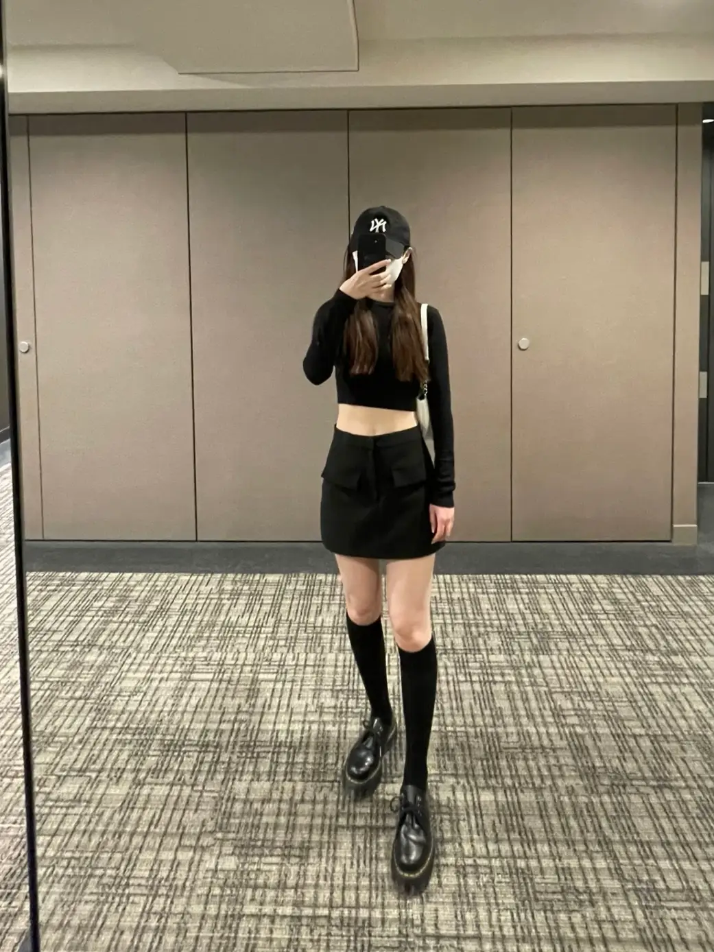 オールブラックで細見え！Y2Kコーデ??‍♀️ | mamiが投稿したフォト 
