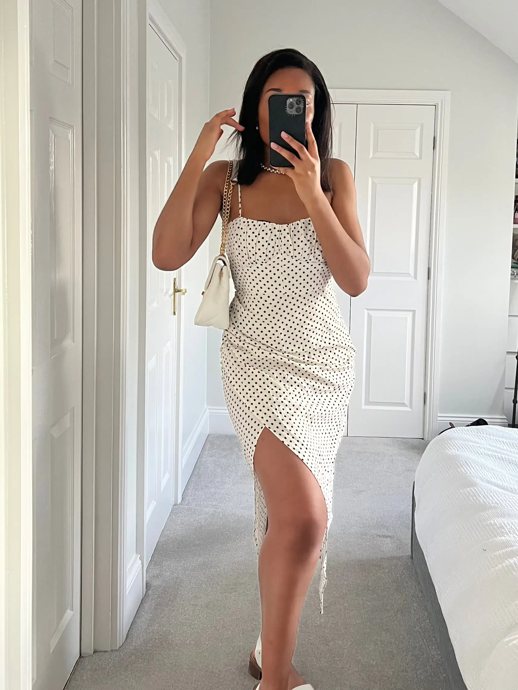 All the love for this gorgeous midi dress now 40% off! I'll be living in  dresses like this all…