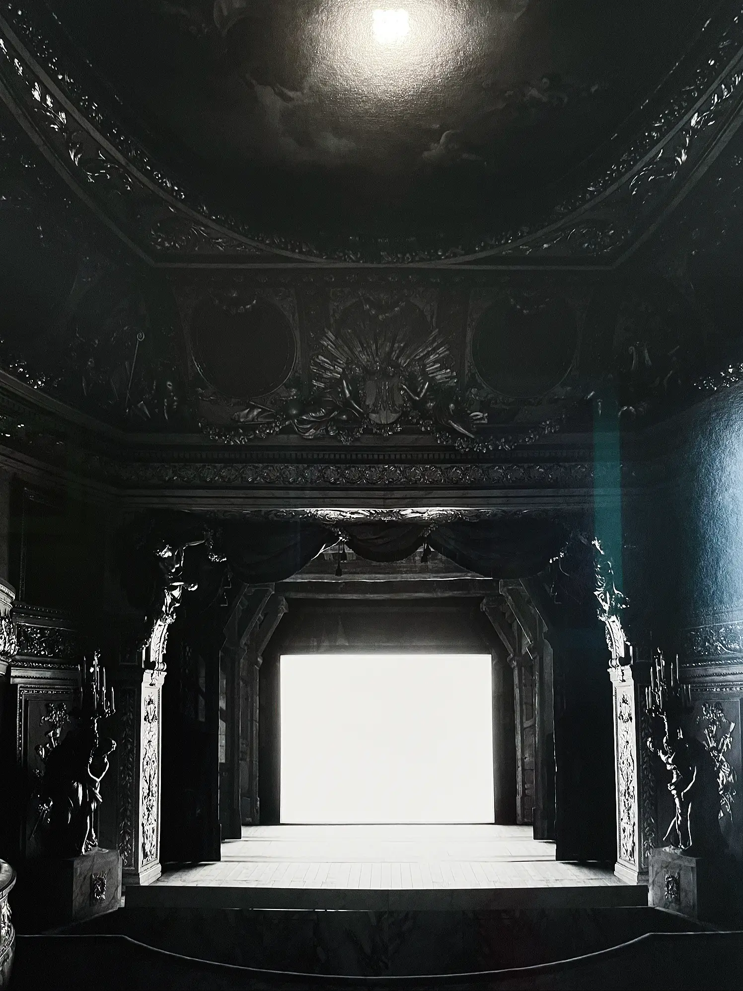 Speaking of abandoned theater, Hiroshi Sugimoto * | Gallery posted