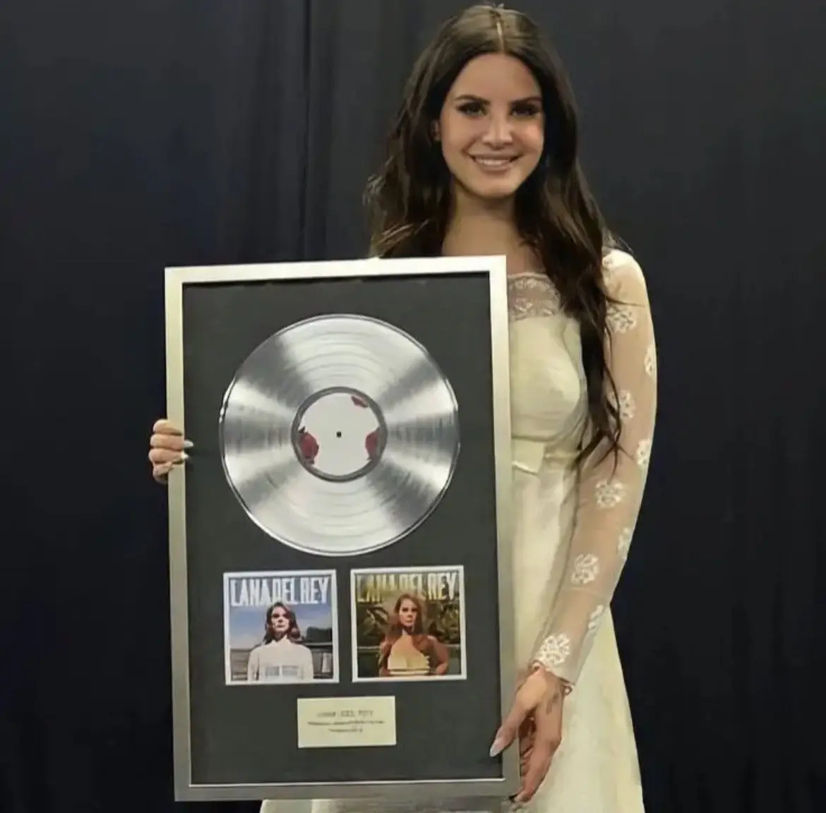 Album Review: Listeners Latch Onto Lana Del Rey's Lyricism on Her