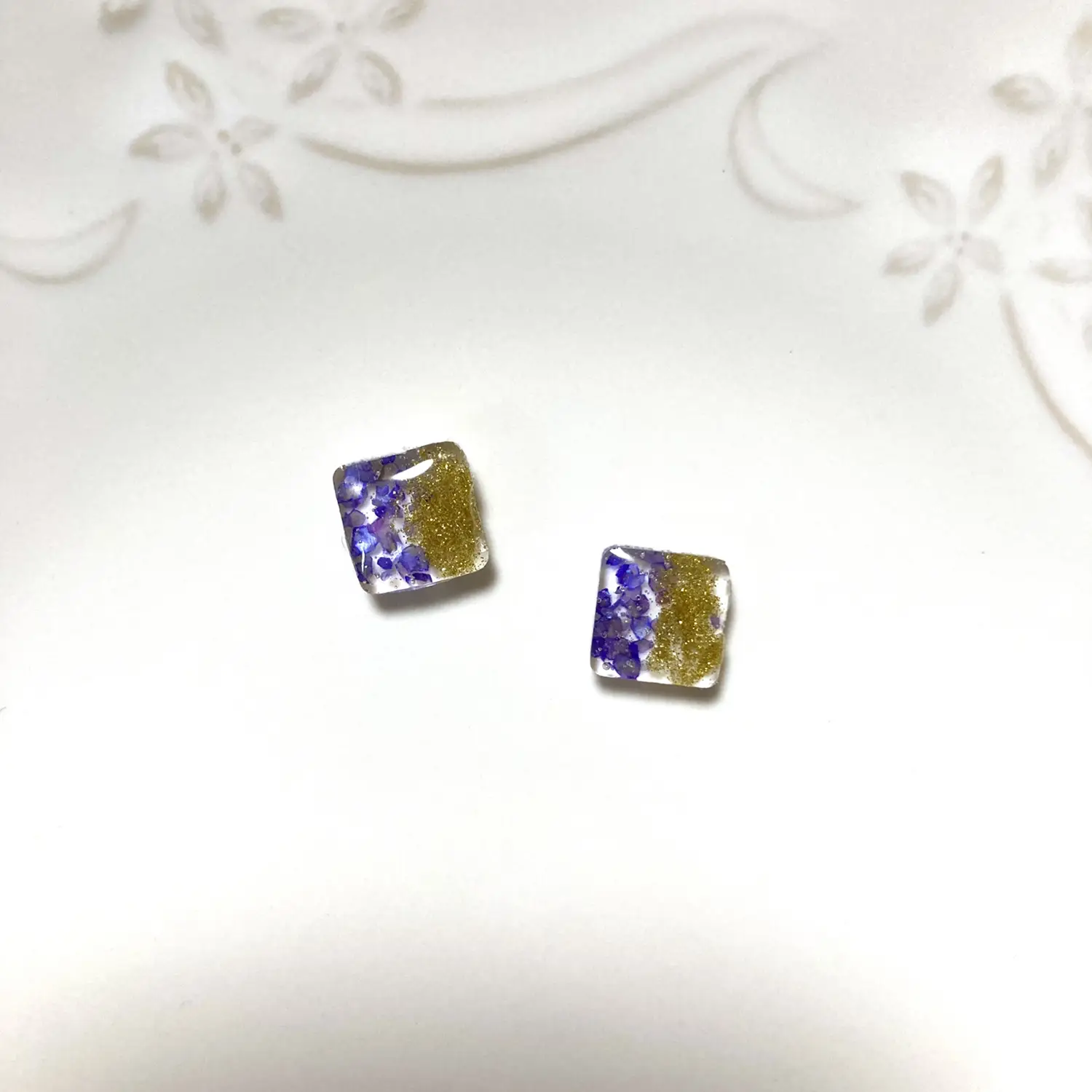 驚きの値段 ꫛꫀꪝ✧‧˚レジン♡アシメ♡一点物 ꫛꫀꪝ✧‧˚レジン