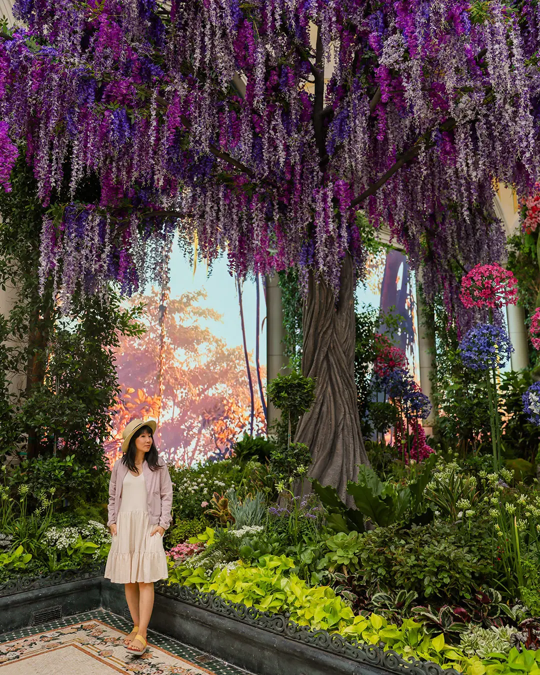 Bellagio Conservatory and Botanical Gardens in Las Vegas blossoms with a  new summer display - Las Vegas Magazine