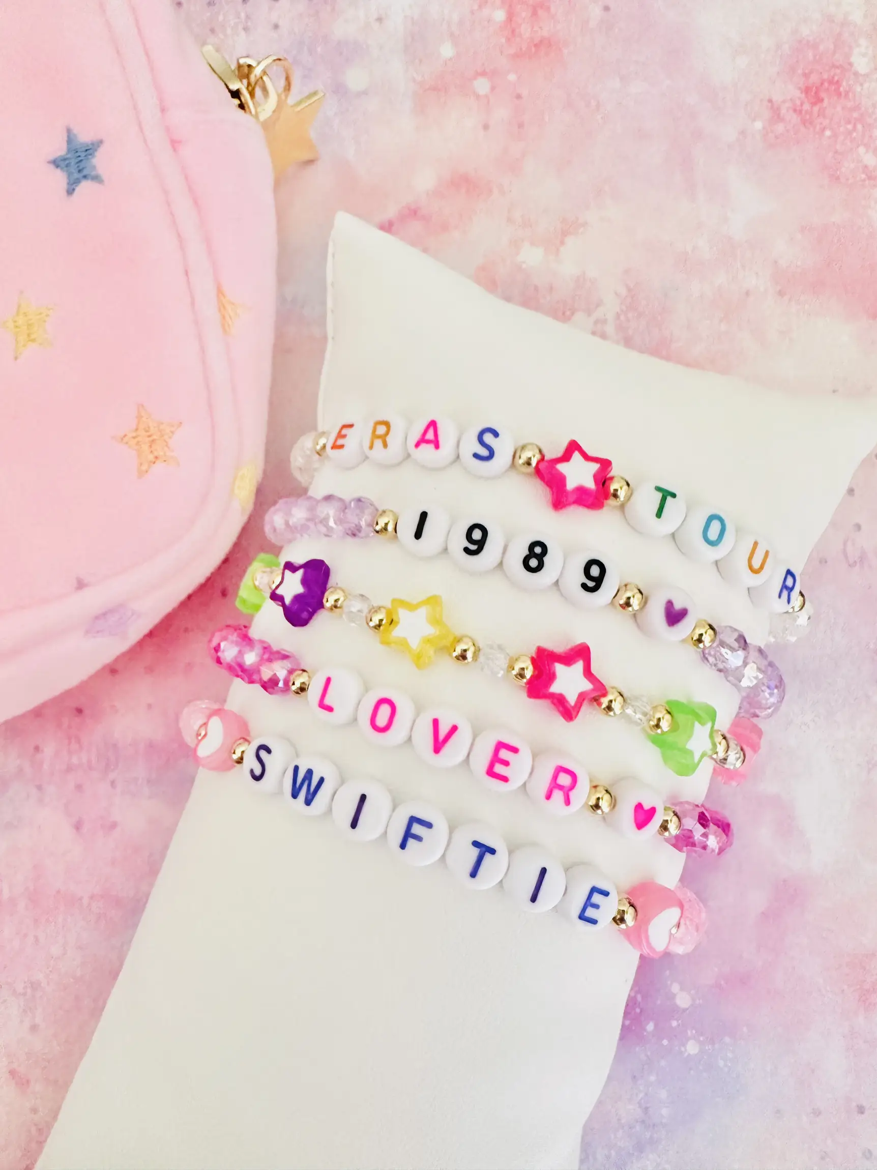 TAYLOR SWIFT FRIENDSHIP BRACELETS 💕, Gallery posted by BellaSparkle