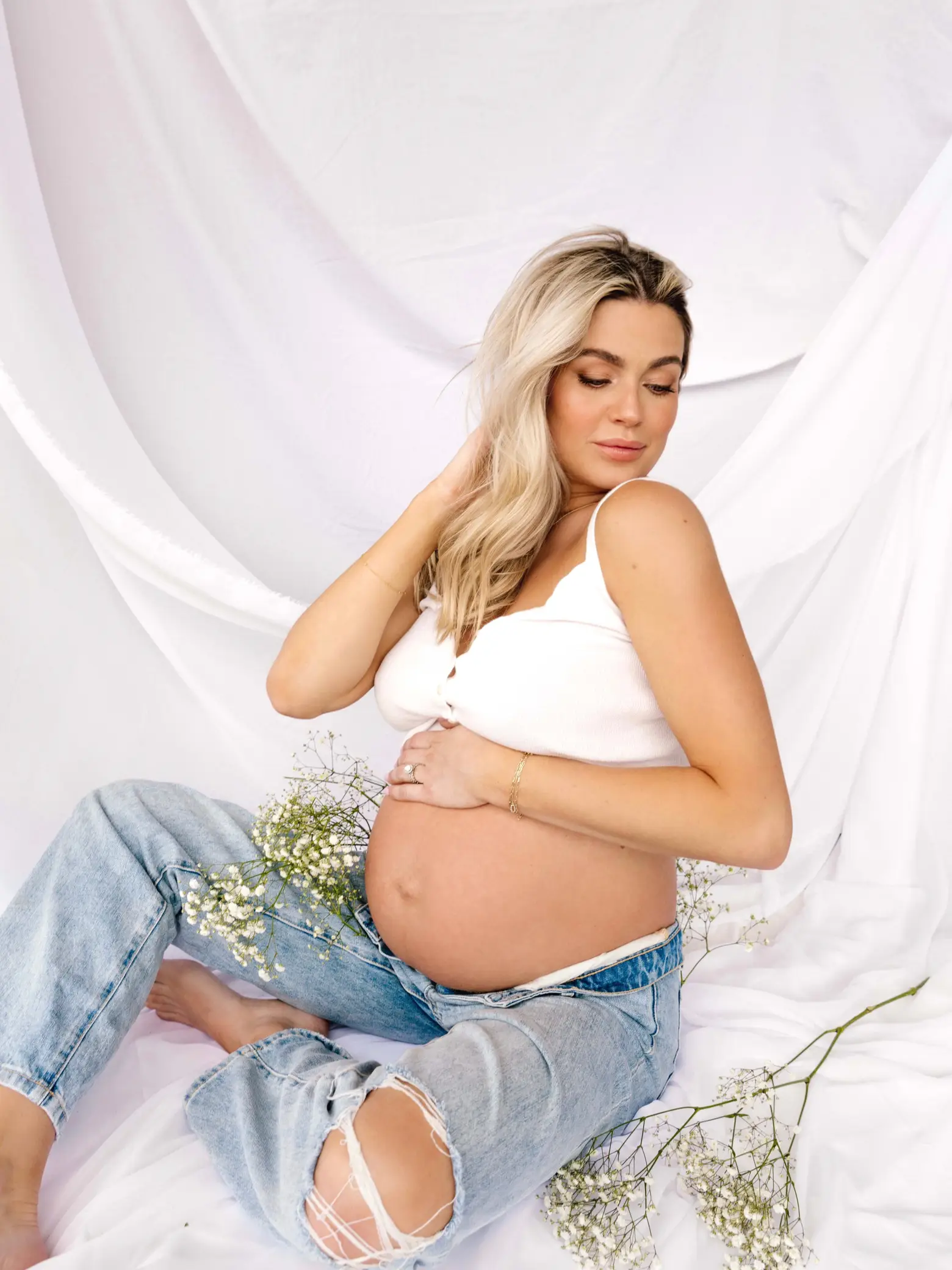 Lindsay Arnold's Baby Bump Album: Pregnancy Pics