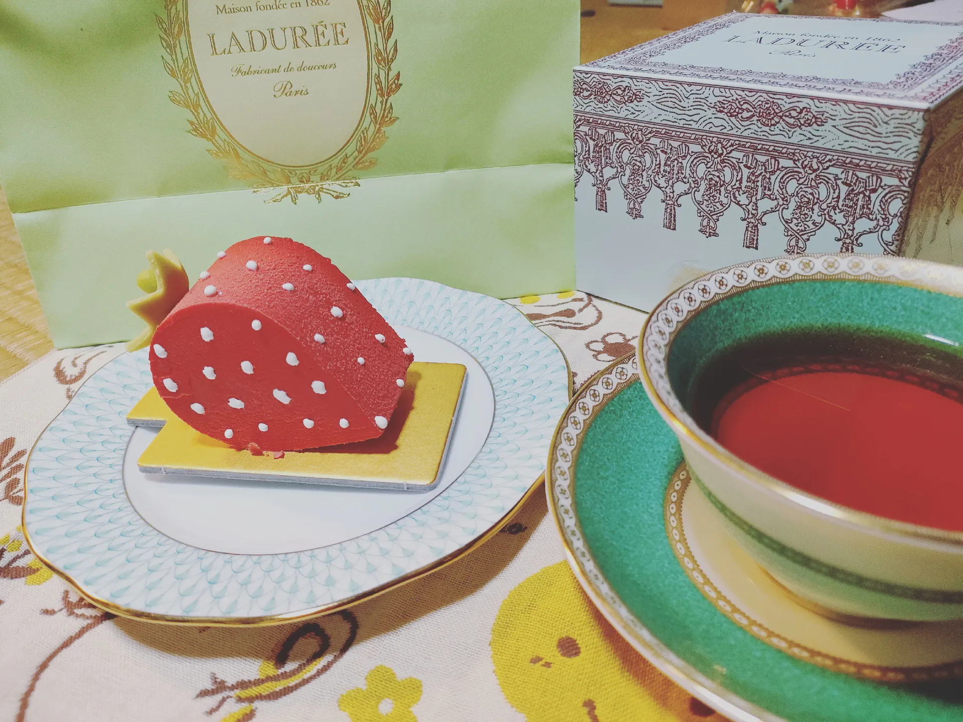 ラデュレ 陶器 ポット 花 限定 すべての商品 | ラデュレオンライン