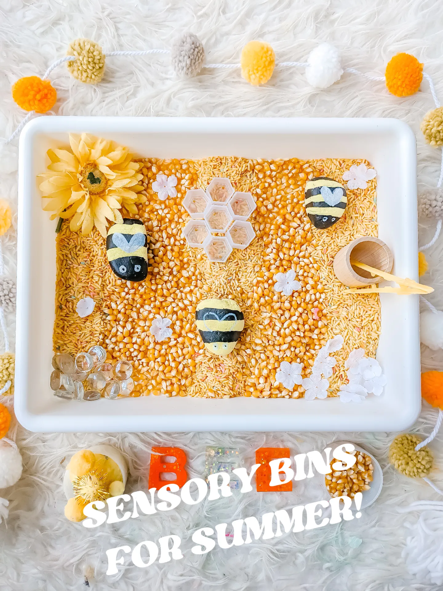 Black & White Sensory Bin for Babies 