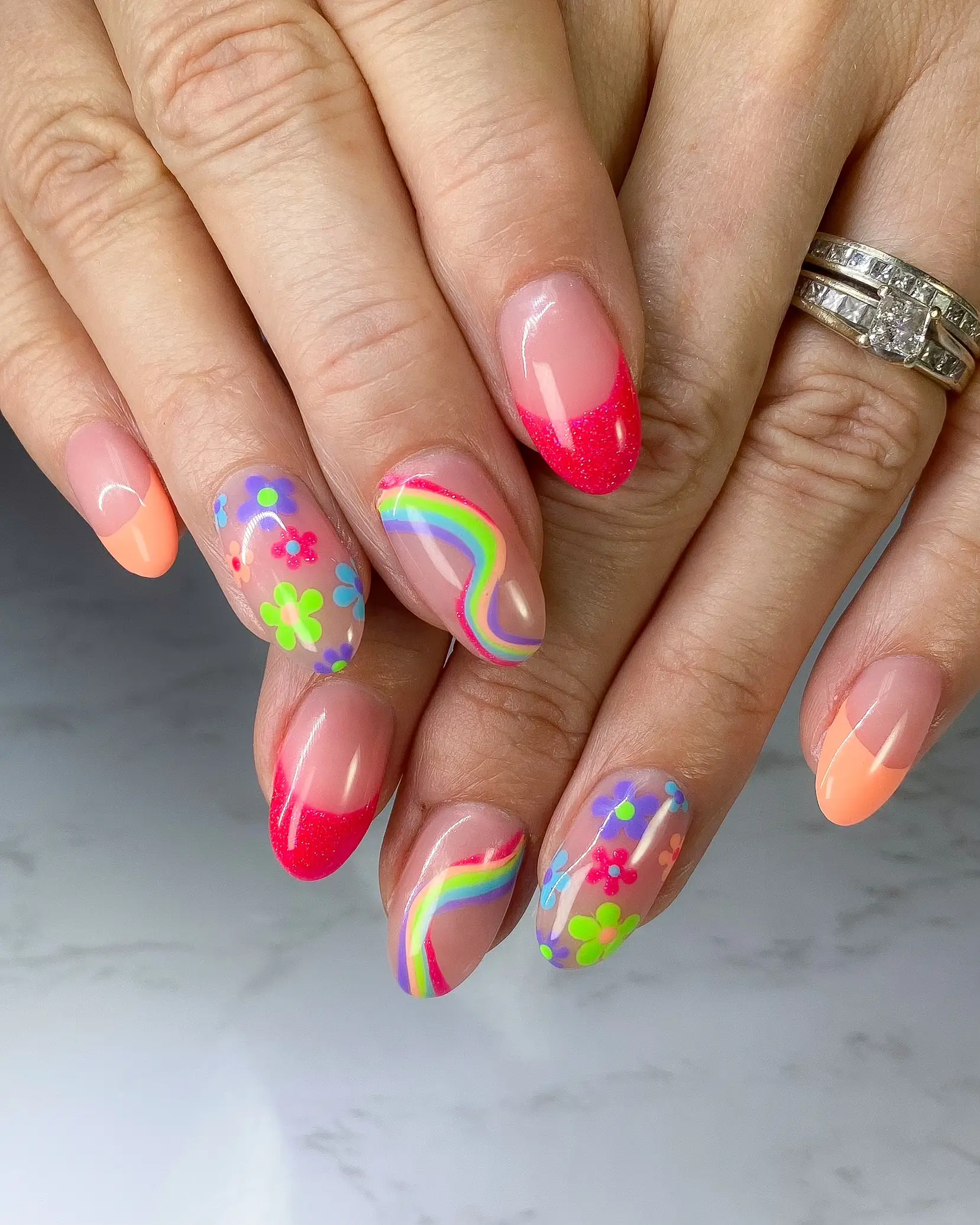 12 Retro Flower Nail Designs for a Groovy Spring Manicure