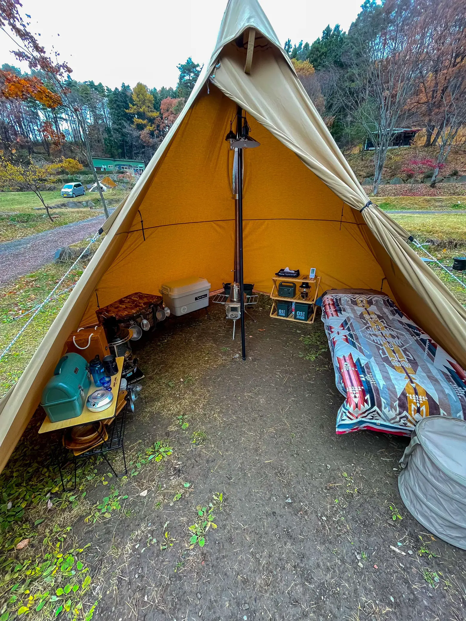 ワンポールテントの火付け役⛺️ | mocoが投稿したフォトブック | Lemon8