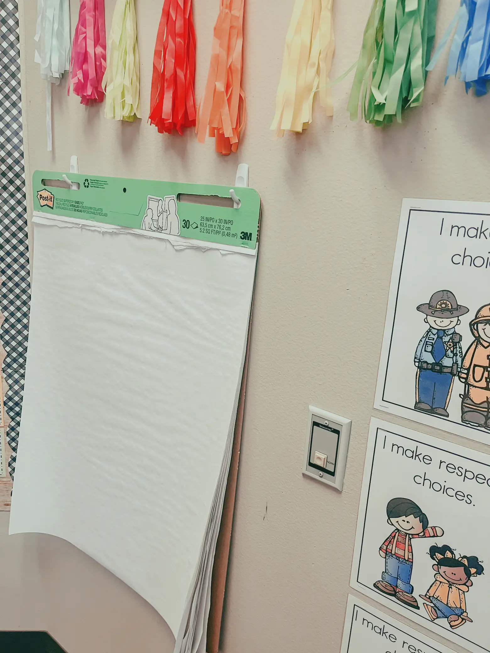 Anchor Chart Paper Storage, Classroom Hack, Gallery posted by Katie, Teacher