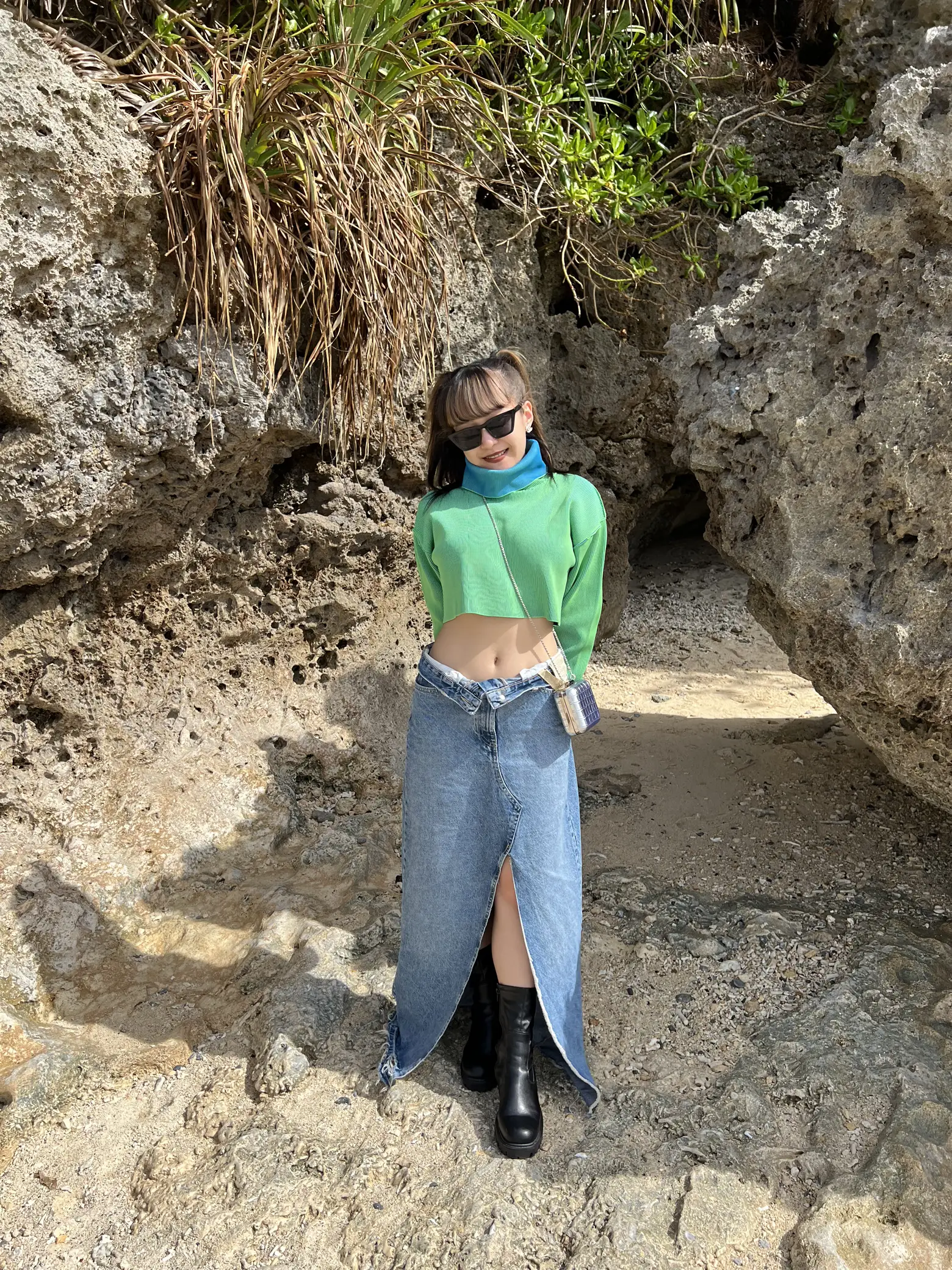 ビビットカラー×デニムロングスカートコーデ💚 | Mimが投稿したフォト  