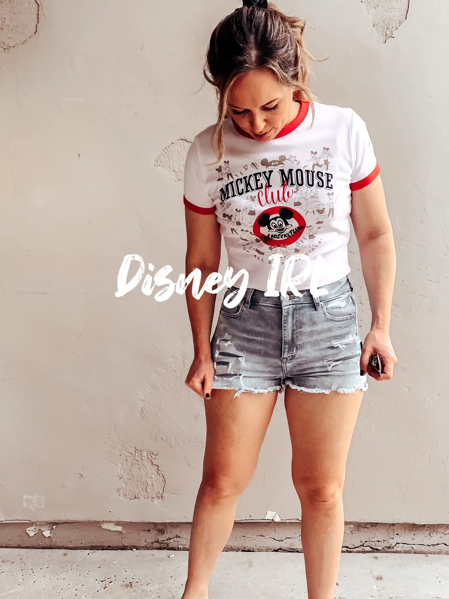 Disney IRL: Mickey Mouse Club t-shirt | が投稿したフォトブック