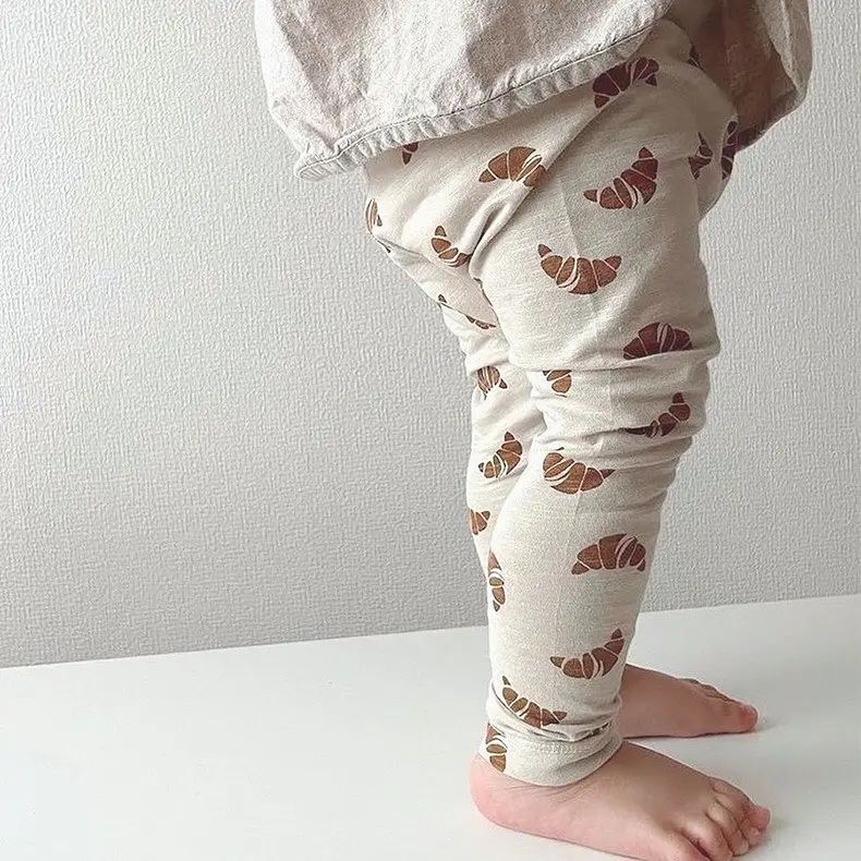 ERII様❤️みーも着用中 つかえる リブレギンス 黒 おすすめです