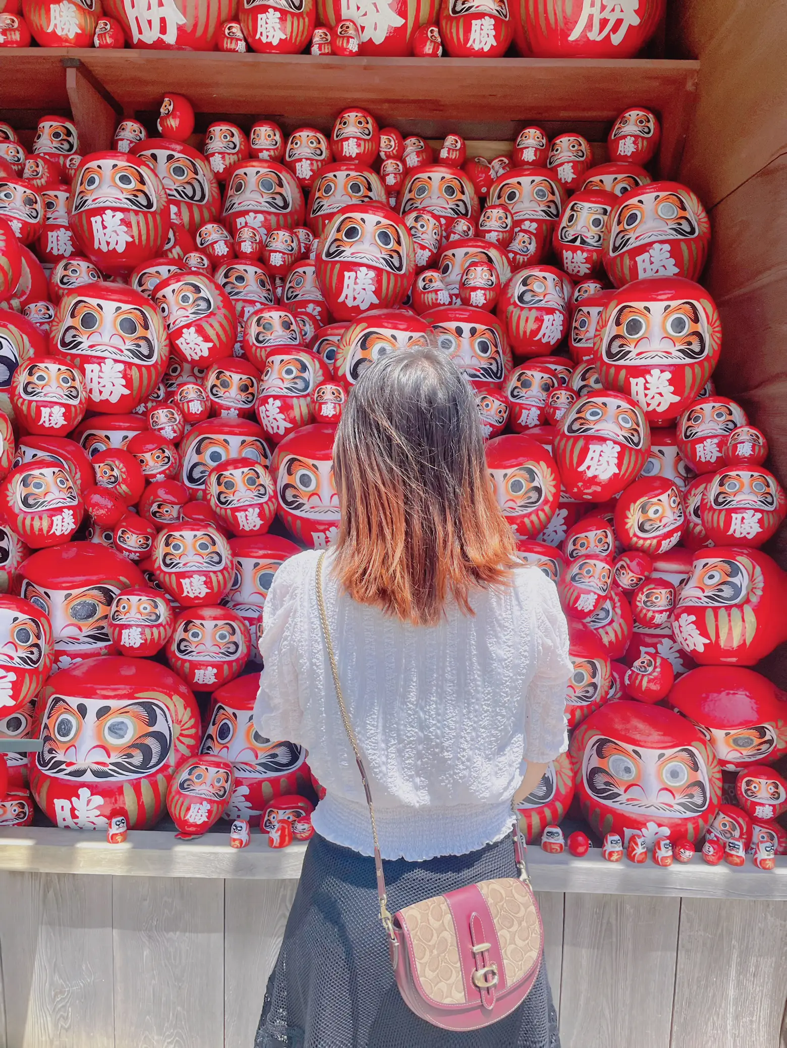 大阪]関西映えスポット 勝ちダルマが溢れるお寺 勝尾寺  🌸 | neimieerが投稿したフォトブック | Lemon8