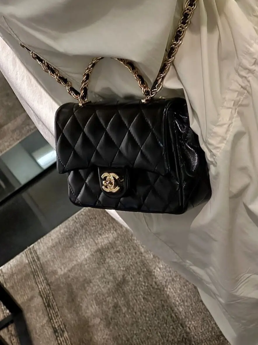 CHANEL 23s bag with mini handle 👜, Gallery posted by Zoey 💎