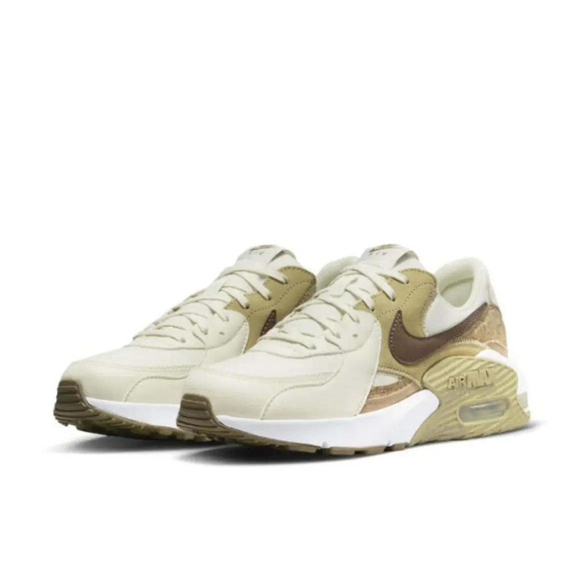 NIKE AIR MAX EXCEE   | ミレット 𑁍𓏸が投稿したフォトブック | Lemon8