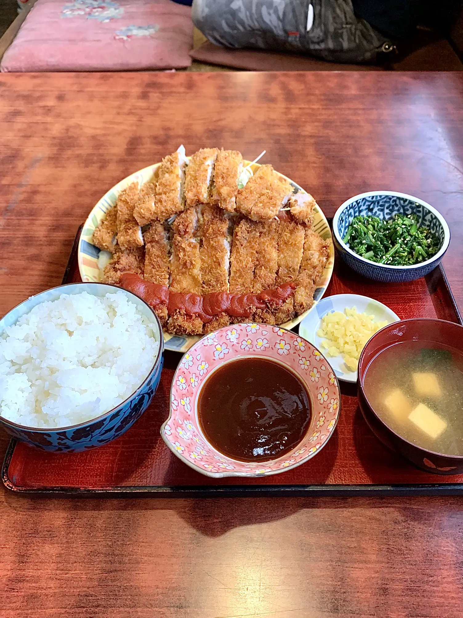 わらじとんかつ2枚も！想像以上のデカ盛りにびっくり！！！ | だいち