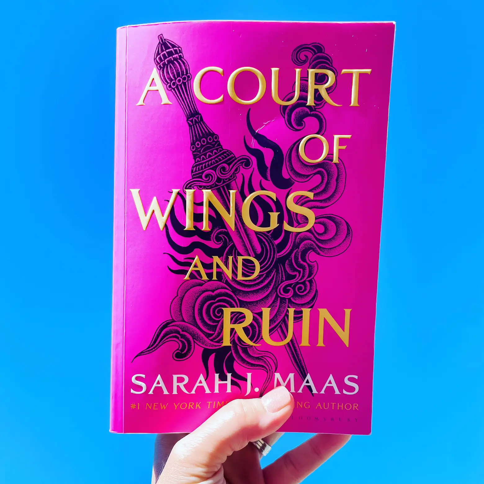 Have you read the ACOTAR series?! | Gallery posted by The Booktrovert |  Lemon8