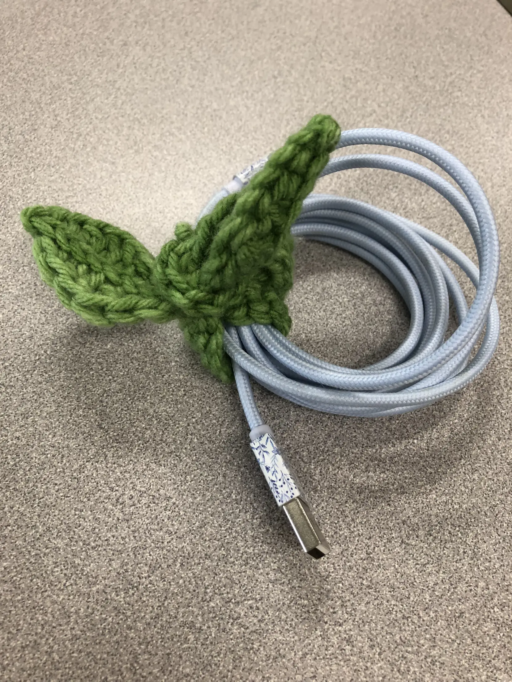 Quick and Easy Crochet Hair Clips - A Free Tutorial - Grace and Yarn