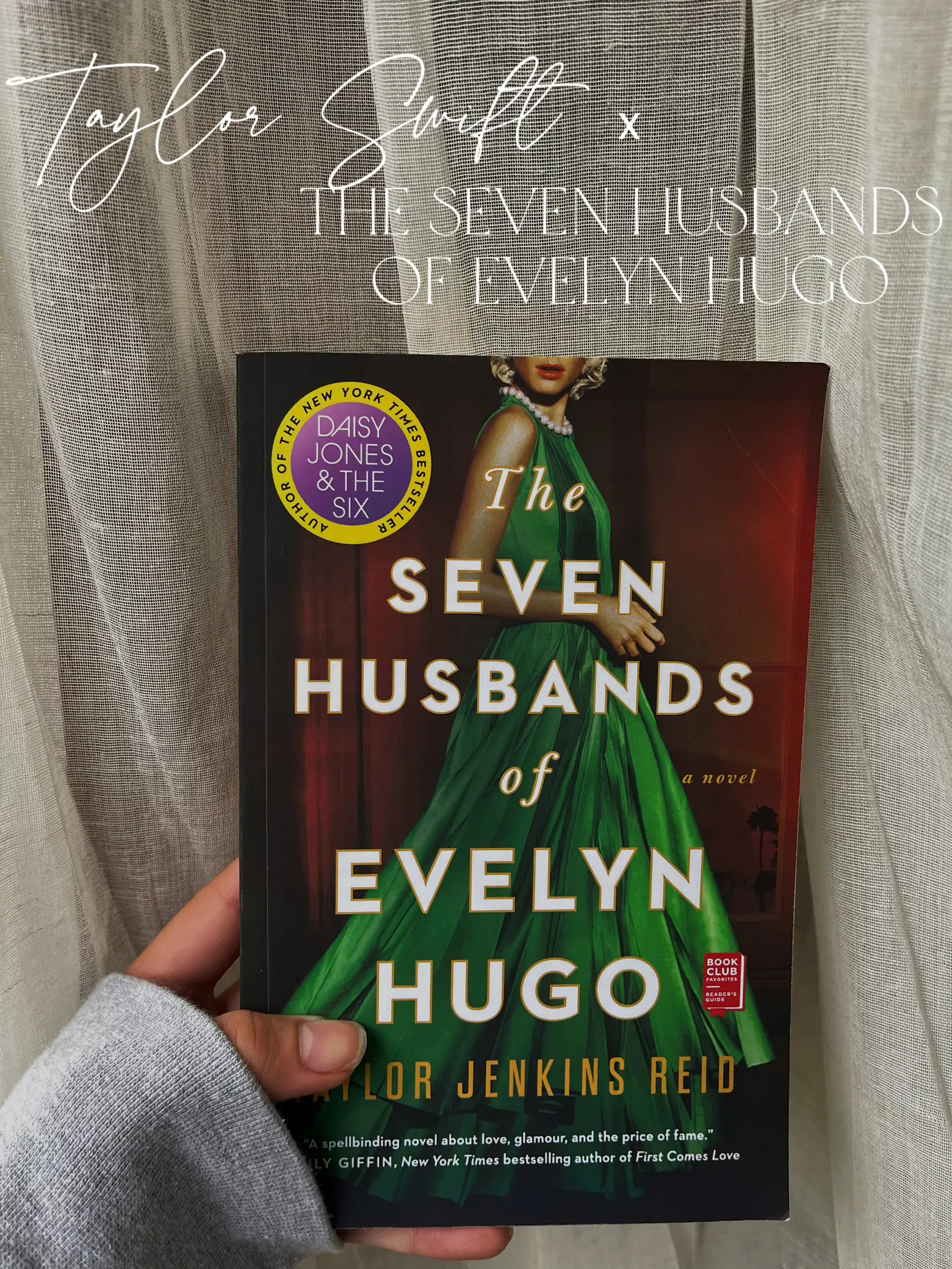 Taylor Jenkins Reid Best selling books combo (The Seven Husbands of Evelyn  Hugo & Daisy Jones & The Six): Taylor Jenkins Reid: : Books