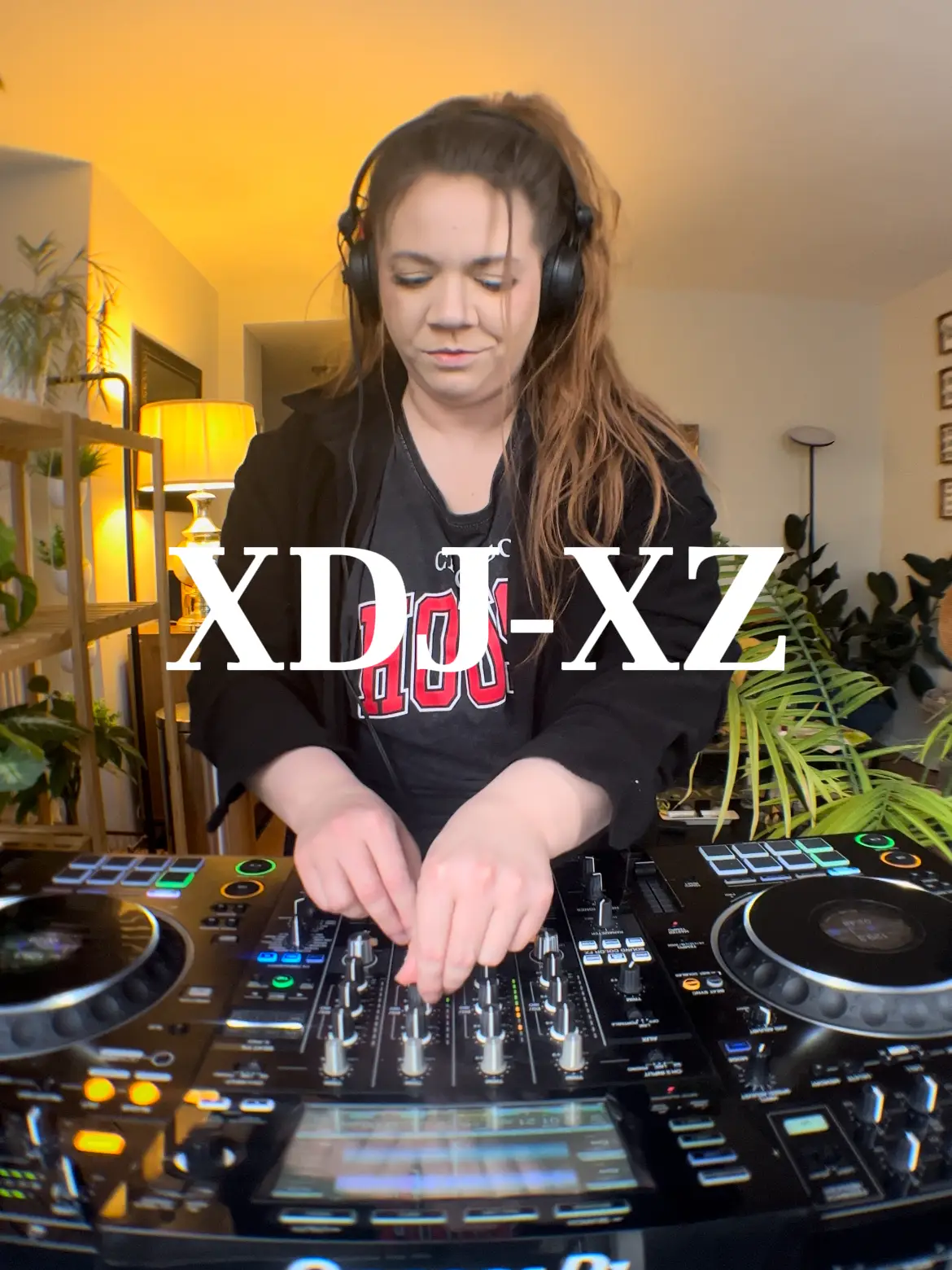 Pioneer DJ XDJ XZ White Limited Edition - Valentine Music Centre