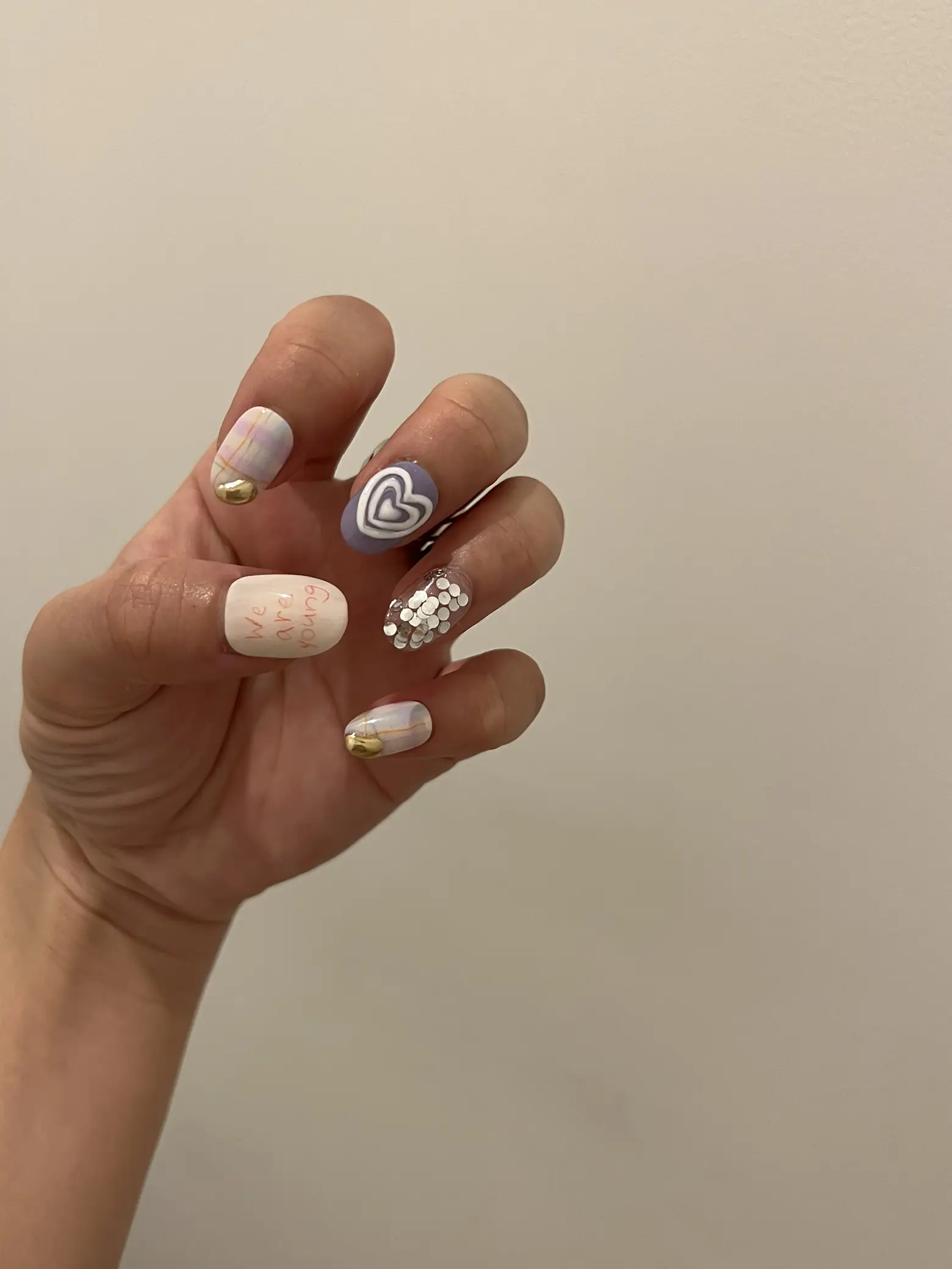 落書きネイル❤︎design | Nene nailが投稿したフォトブック | Lemon8