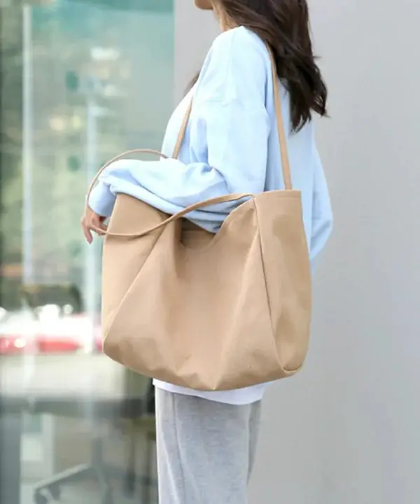 Canvas tote bag that you can choose according to your style with