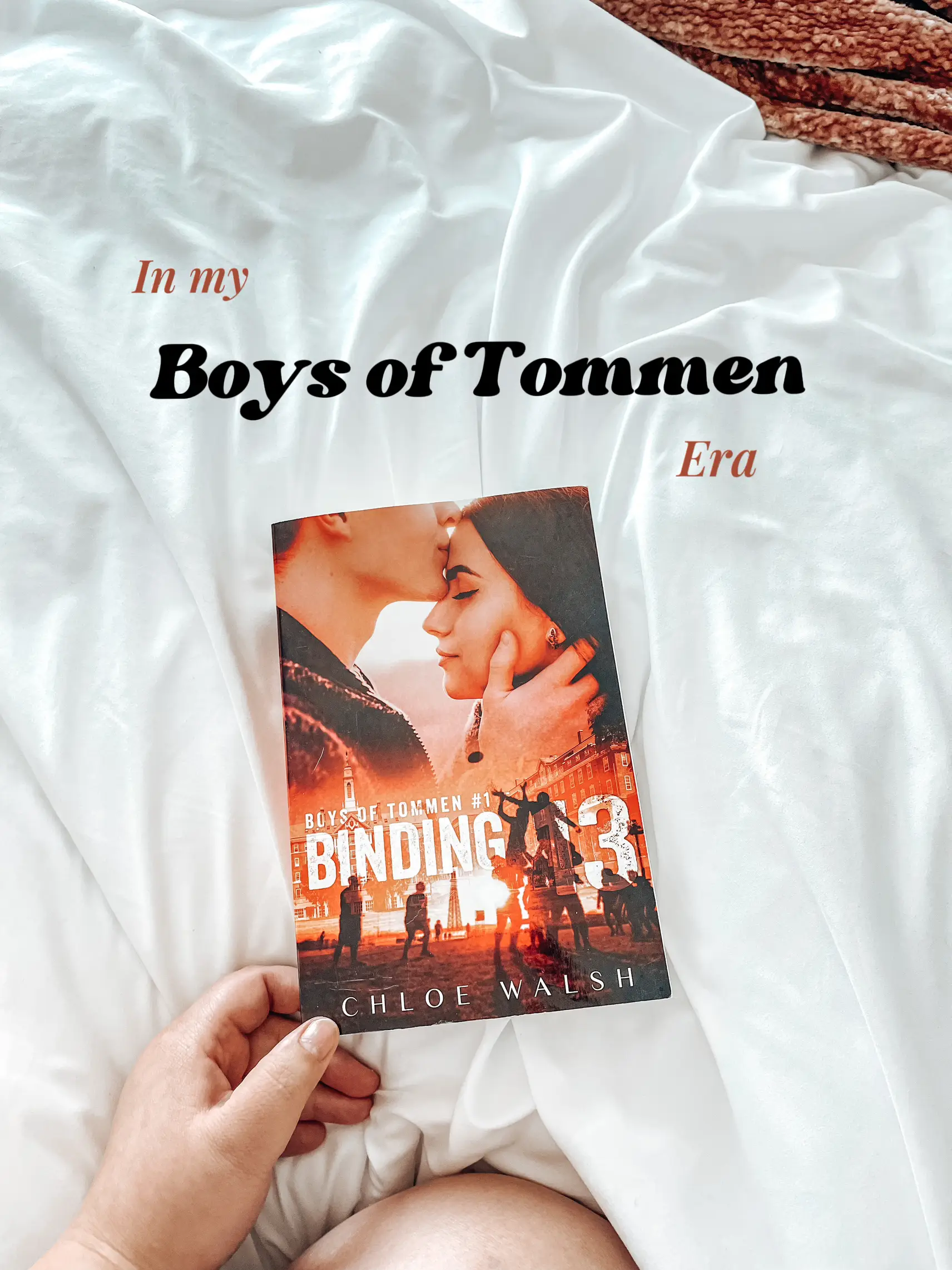 Binding 13 – Alternative Cover: Boys of Tommen #1 Alternative Cover :  Walsh, Chloe: : Books