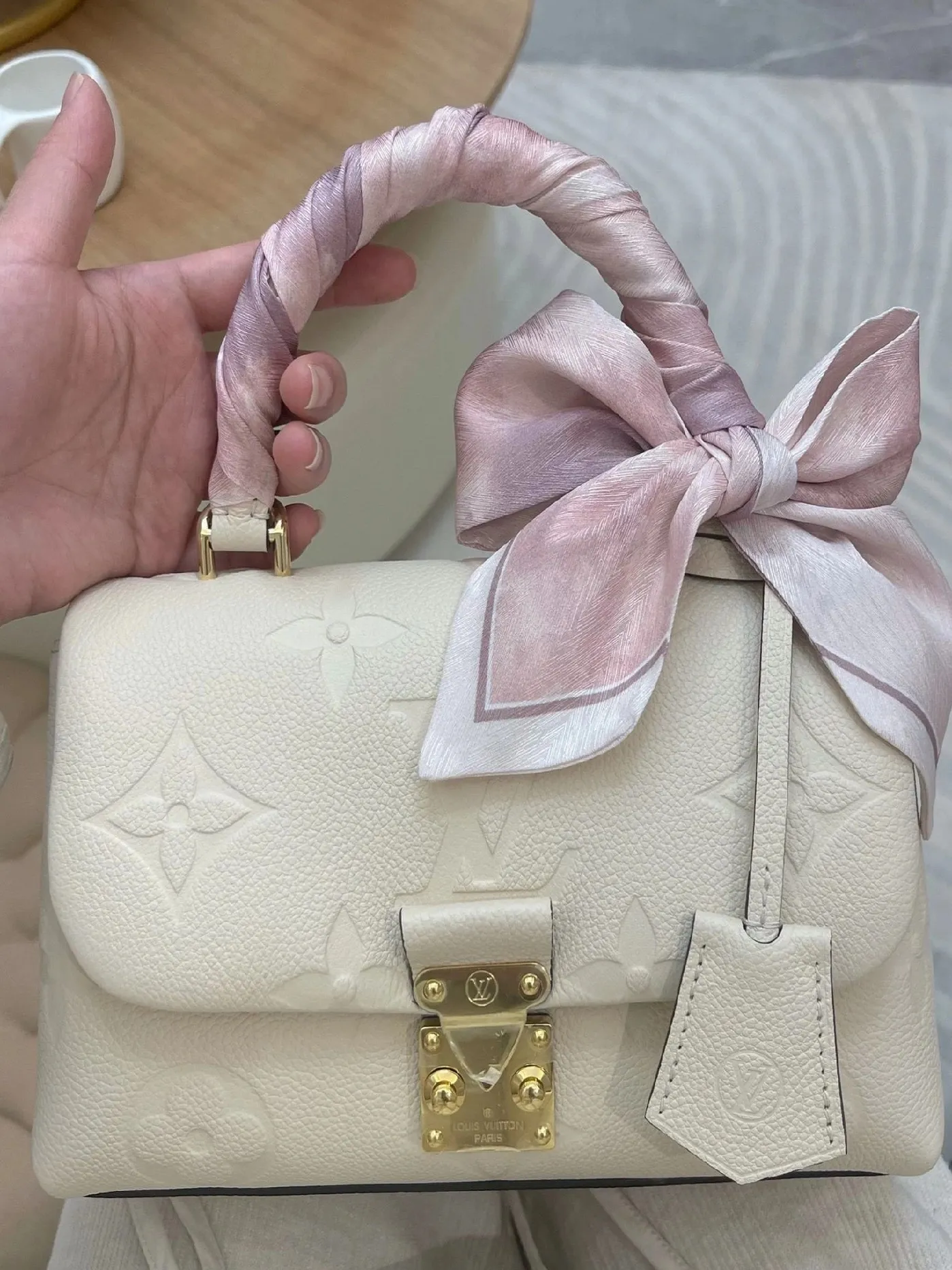 Is the hottest and newest LV Louis Vuitton Madeleine BB worth