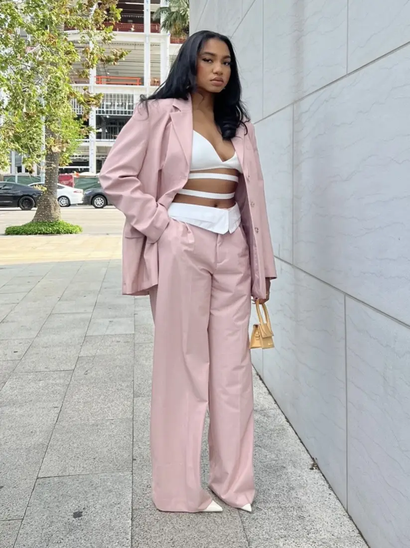 This totally affordable pink Zara suit is the spring outfit all the  bloggers are wearing