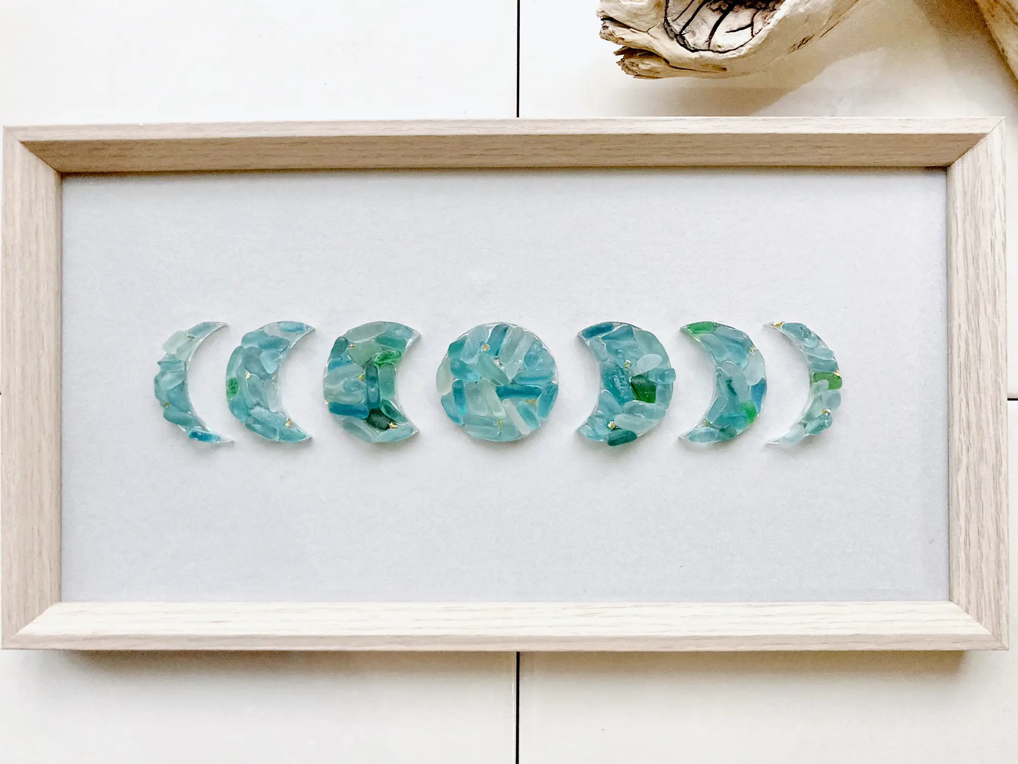 シーグラス天然石アート moon 五月蝿い