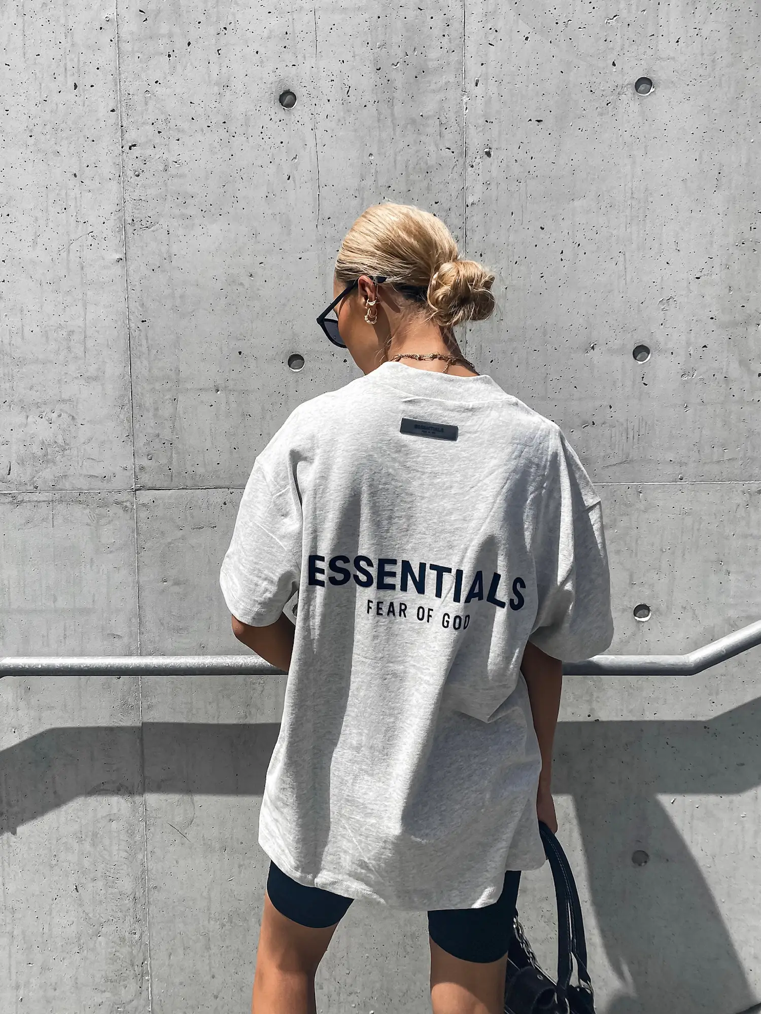 ESSENTIALS フロッキーロゴTシャツ | Ruhm (ルーム)が投稿したフォト