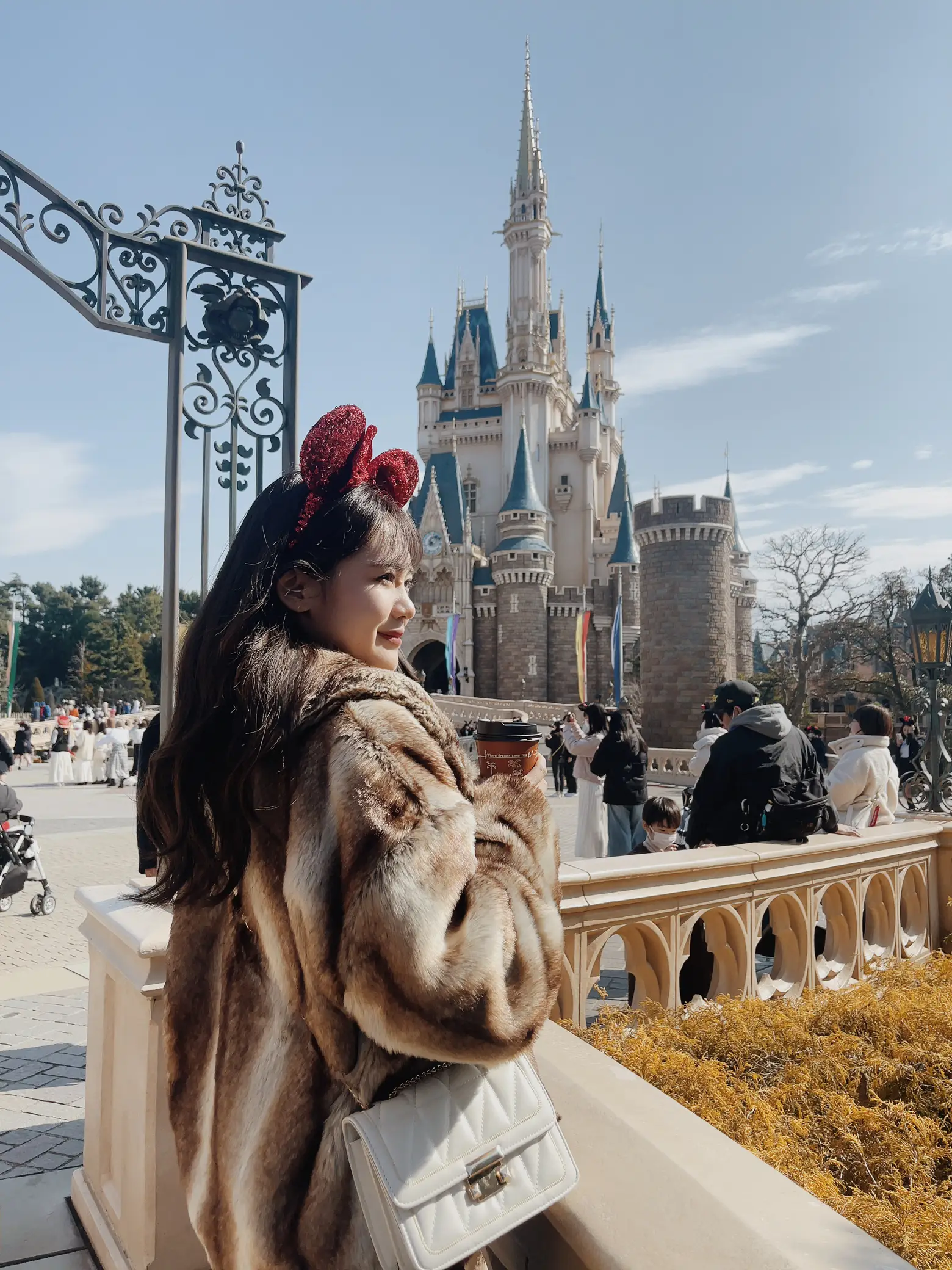 Disney outfit😛💯 | Gallery posted by momoko | Lemon8