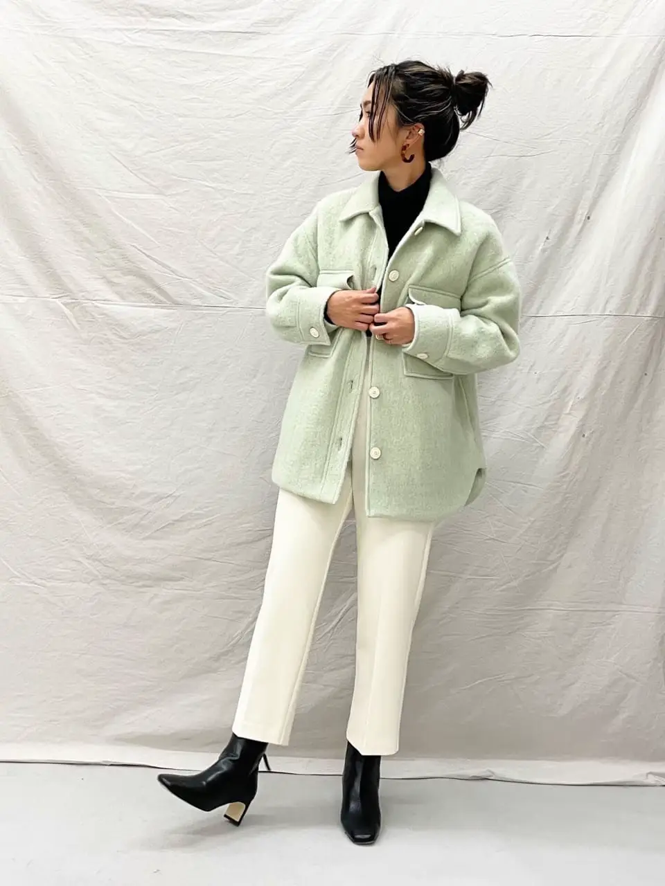 本日迄出品❕【gready brilliant 】エコレザーギャザーブルゾン 本日迄出品❕【gready brilliant 】エコレザーギャザーブルゾン