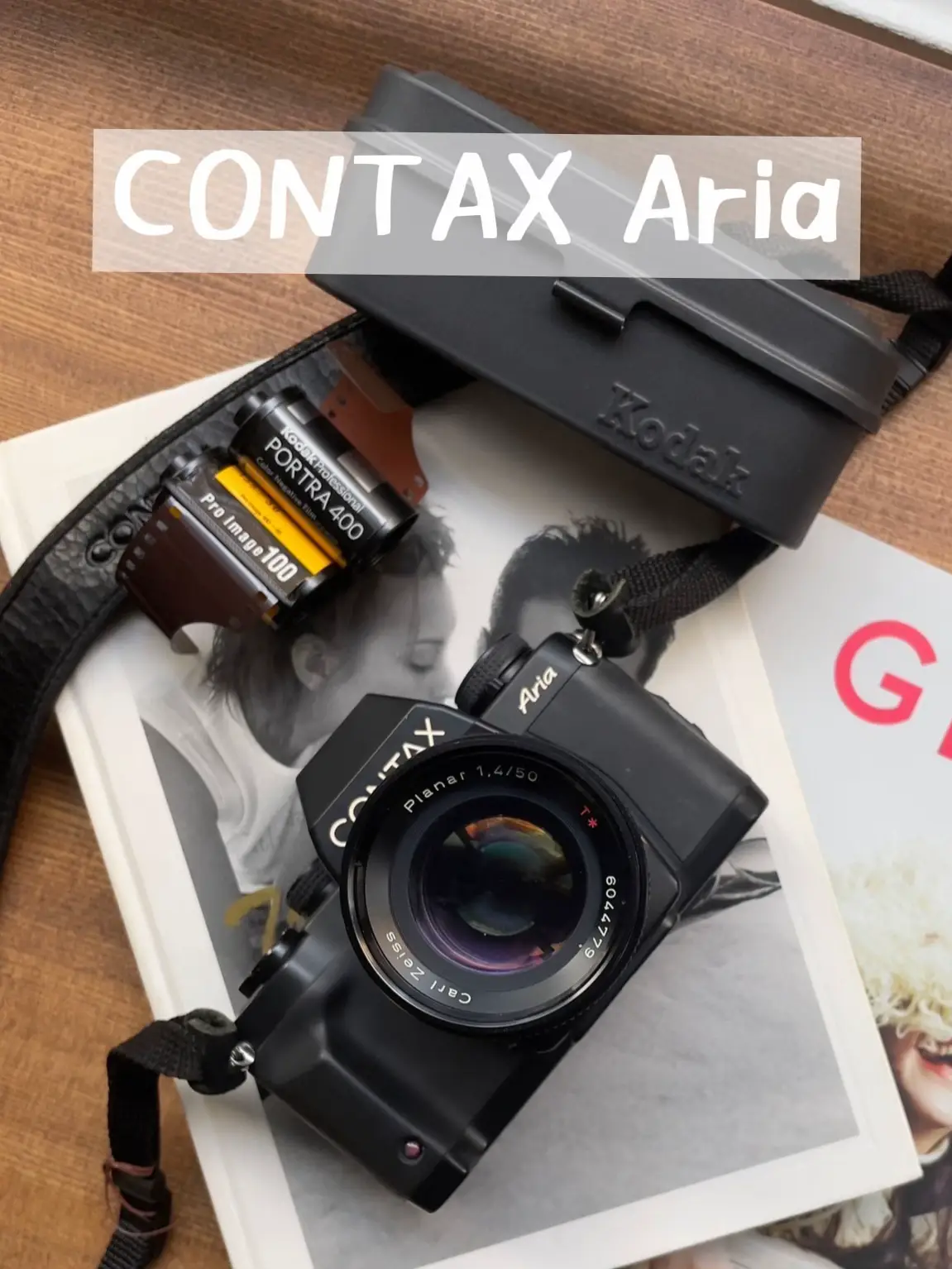 CONTAX Aria + DATA BACK D-9 ボディ + ストラップ - フィルムカメラ