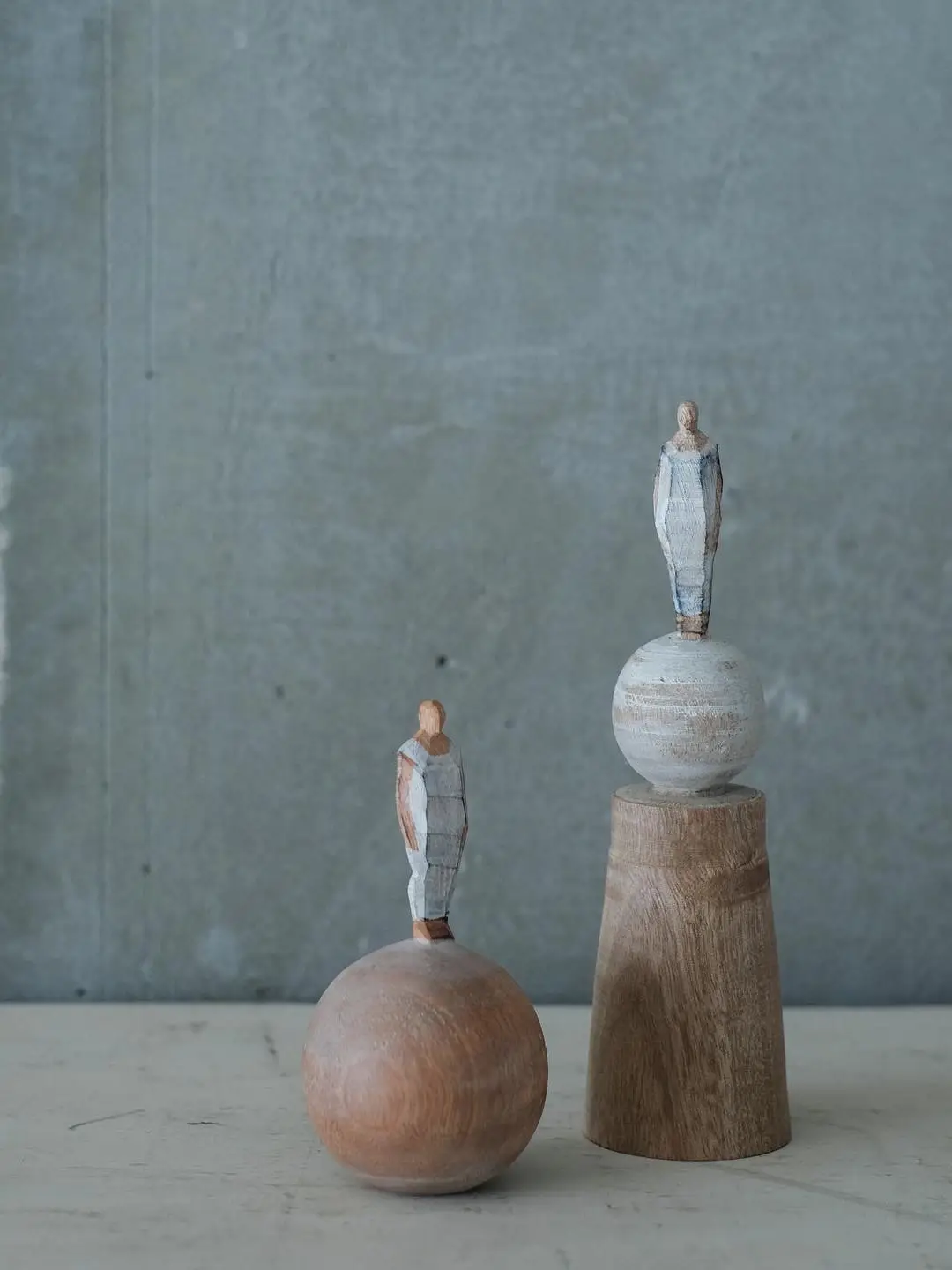 ☆黄金龍の豪華彫刻が美しい飾り棚☆木製☆骨董ヴィンテージ家具