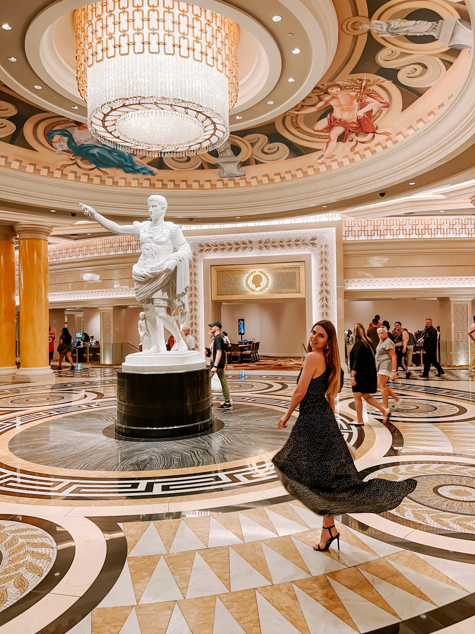 Las Vegas 📍 Evening Fashion, Gallery posted by Kate Ziuz