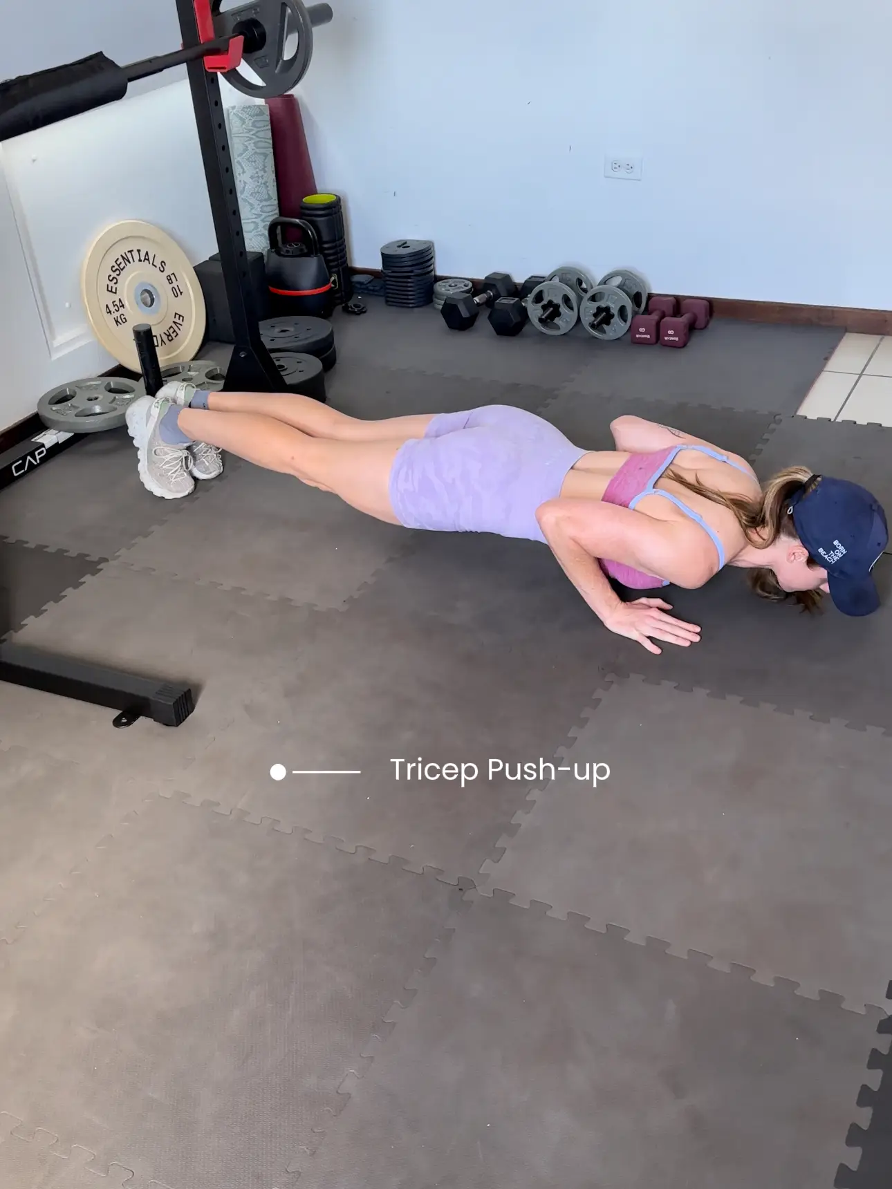 10 MIN PUSH UP WORKOUT - Chest & Triceps // No Equipment 