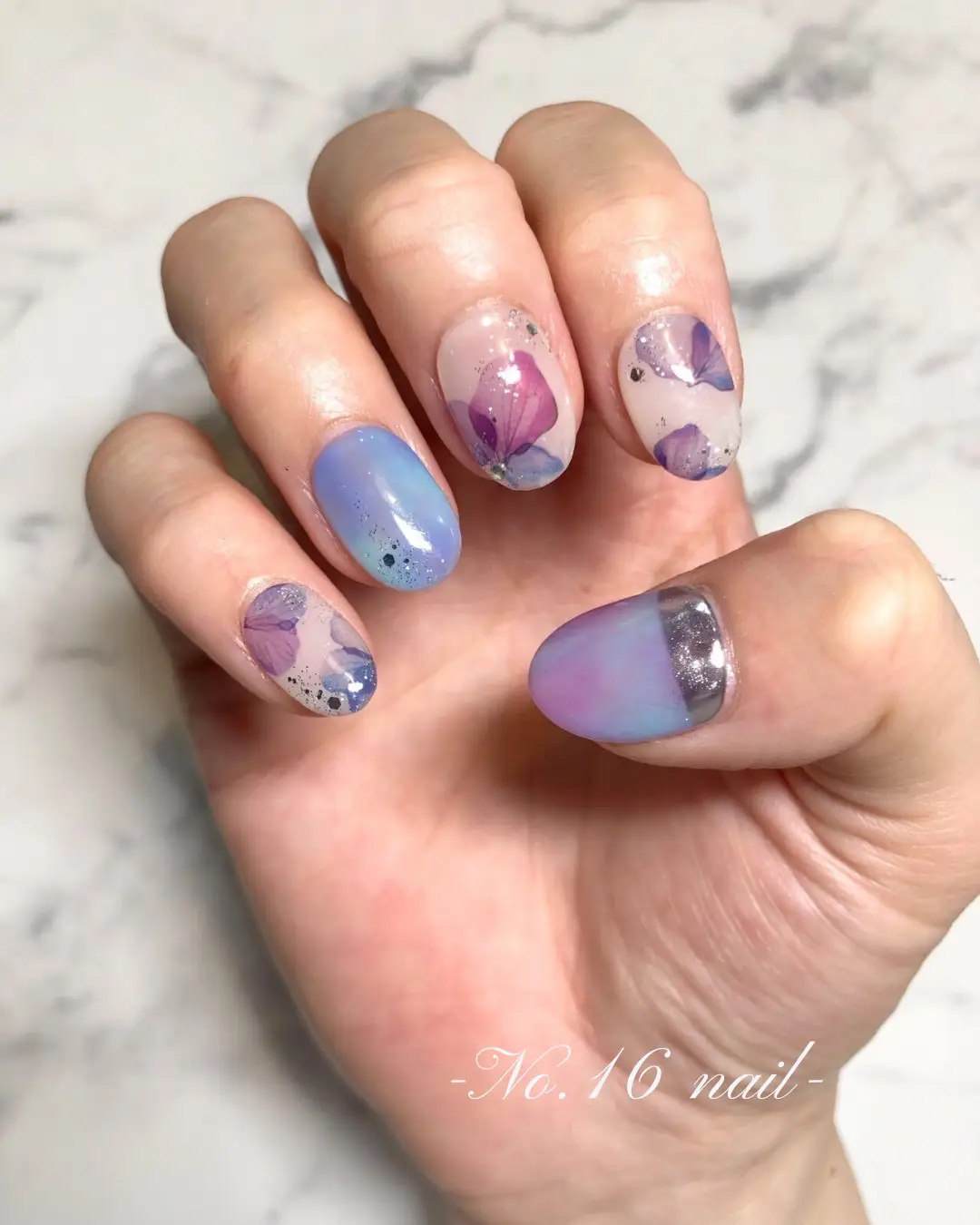 セリア購入品を使った☔️紫陽花ネイル💅 | -No.16 Nail-が投稿したフォトブック | Lemon8