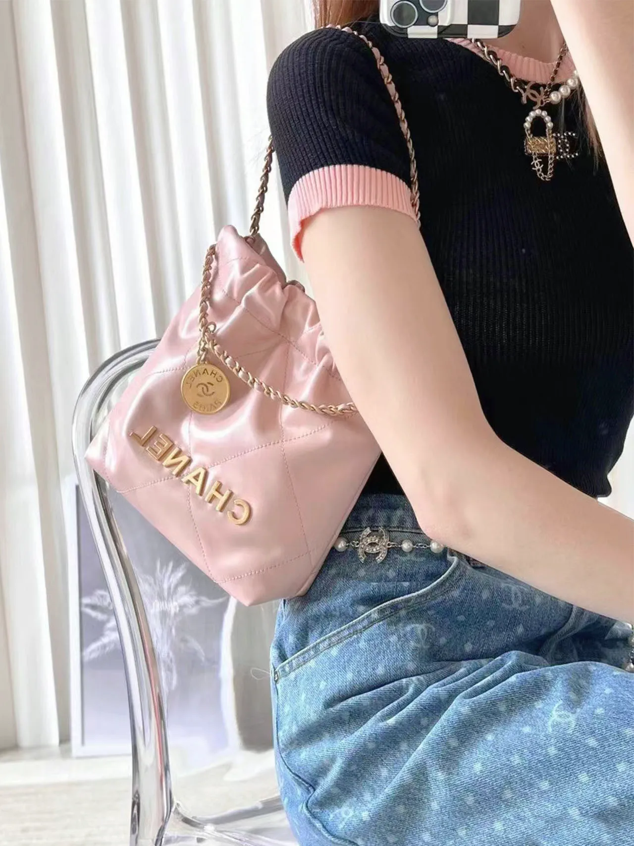 The long-waited Chanel 22 bag mini is finally here, Gallery posted by  banyu_yi