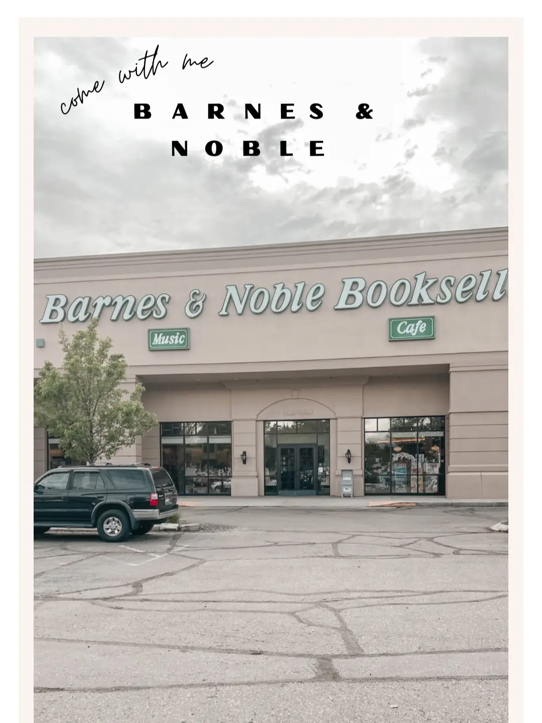 come shop for books w/ me 📖🤍🌟🎧 | Gallery posted by megan 🫶🏻 | Lemon8