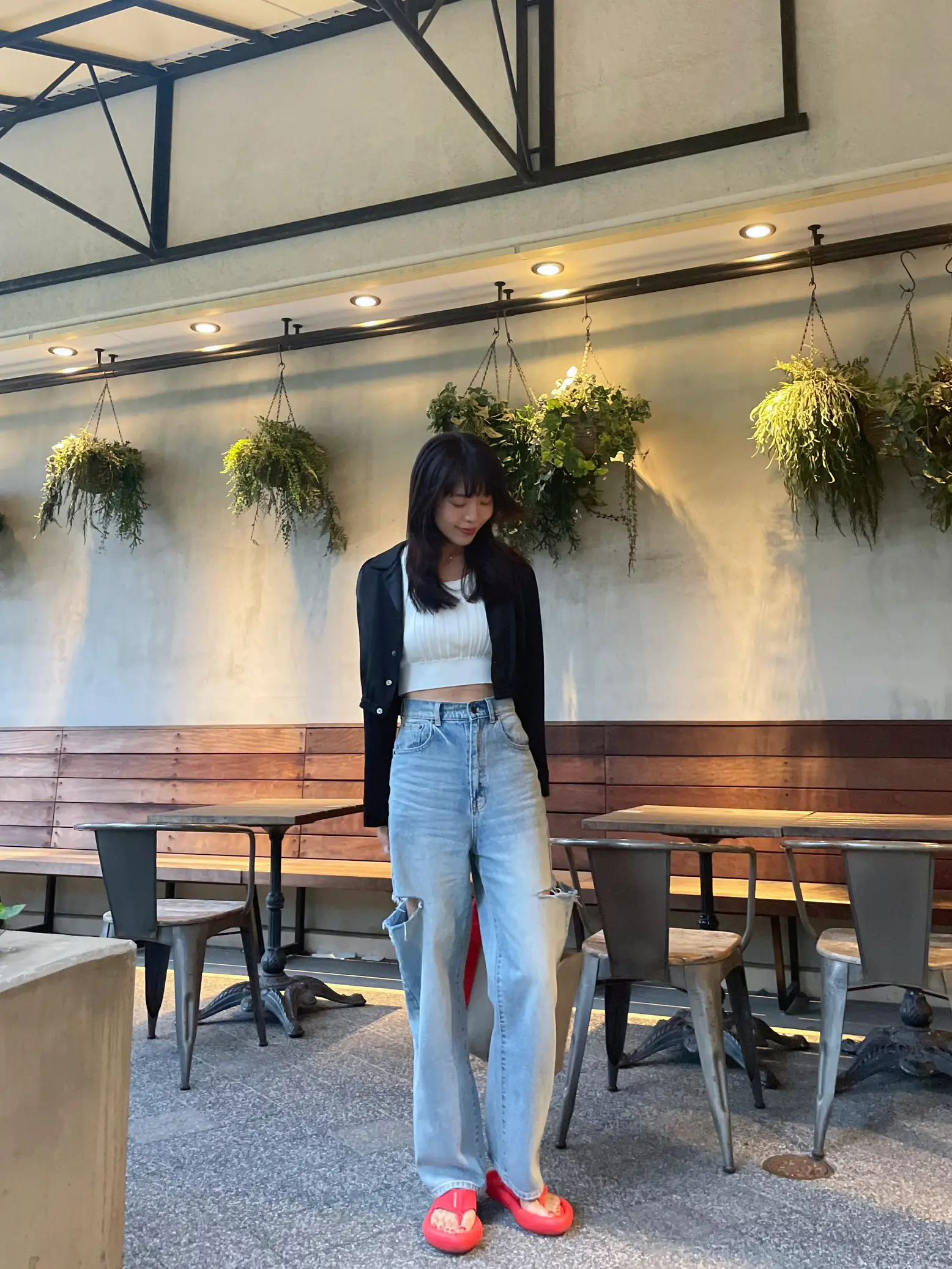 トレンドのサイドカットデニム♡ | Marikoが投稿したフォトブック | Lemon8