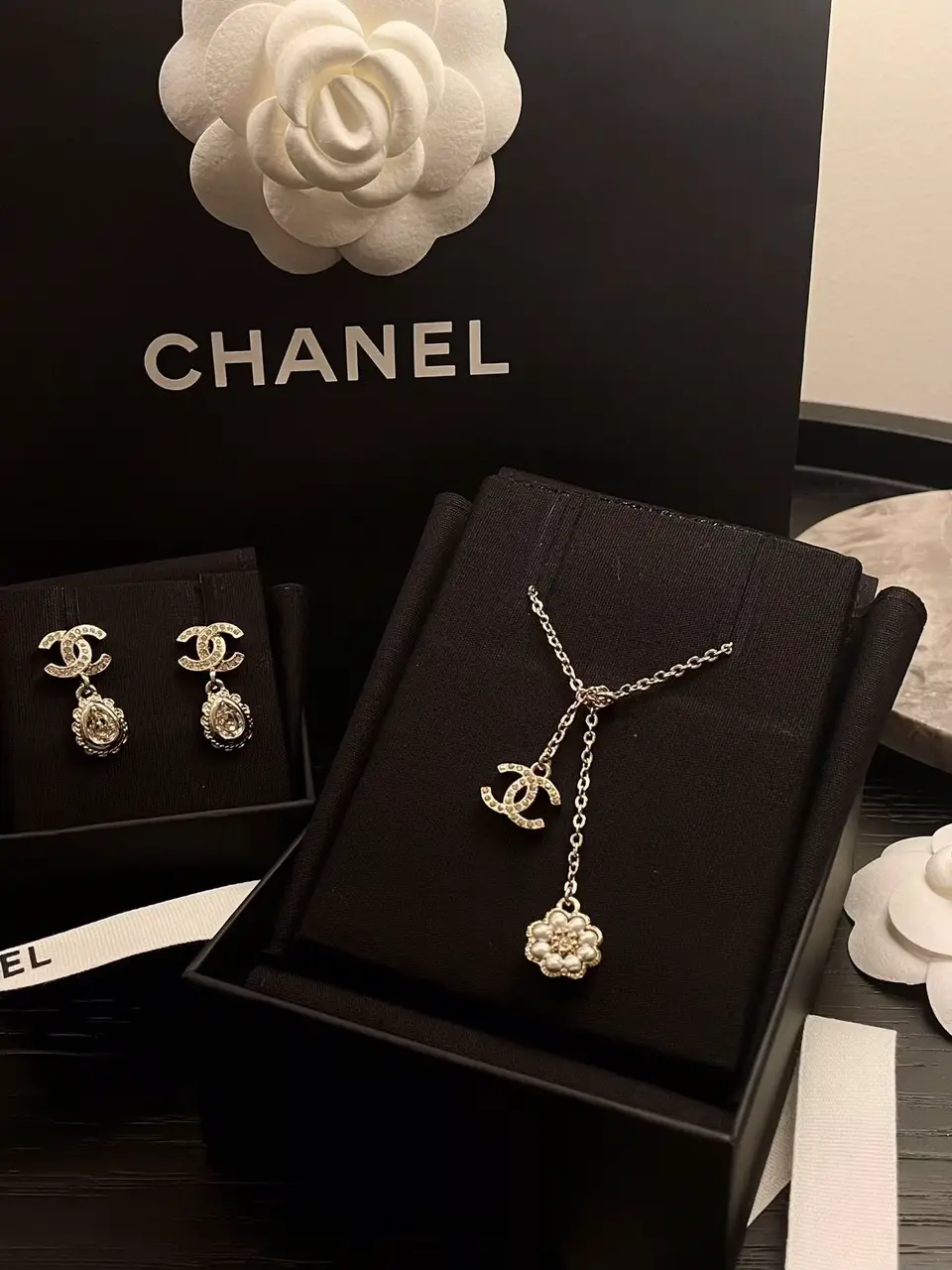 chanel earring necklace set