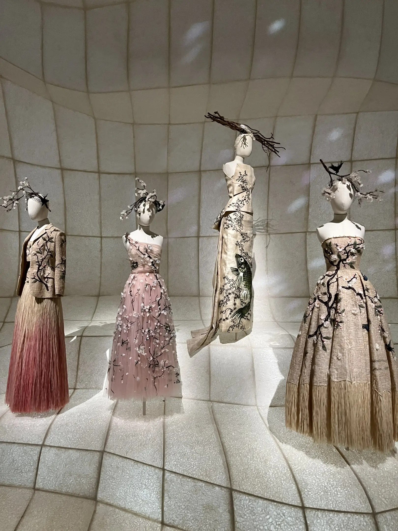 Christian dior hotsell fashion exhibition