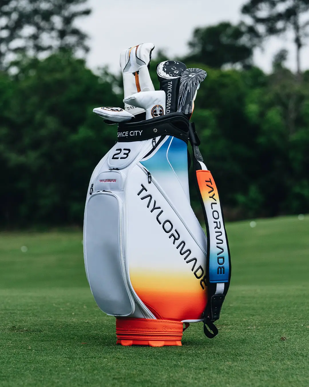 The TaylorMade Chevron Champ Bag, Gallery posted by Dennis Kennedy
