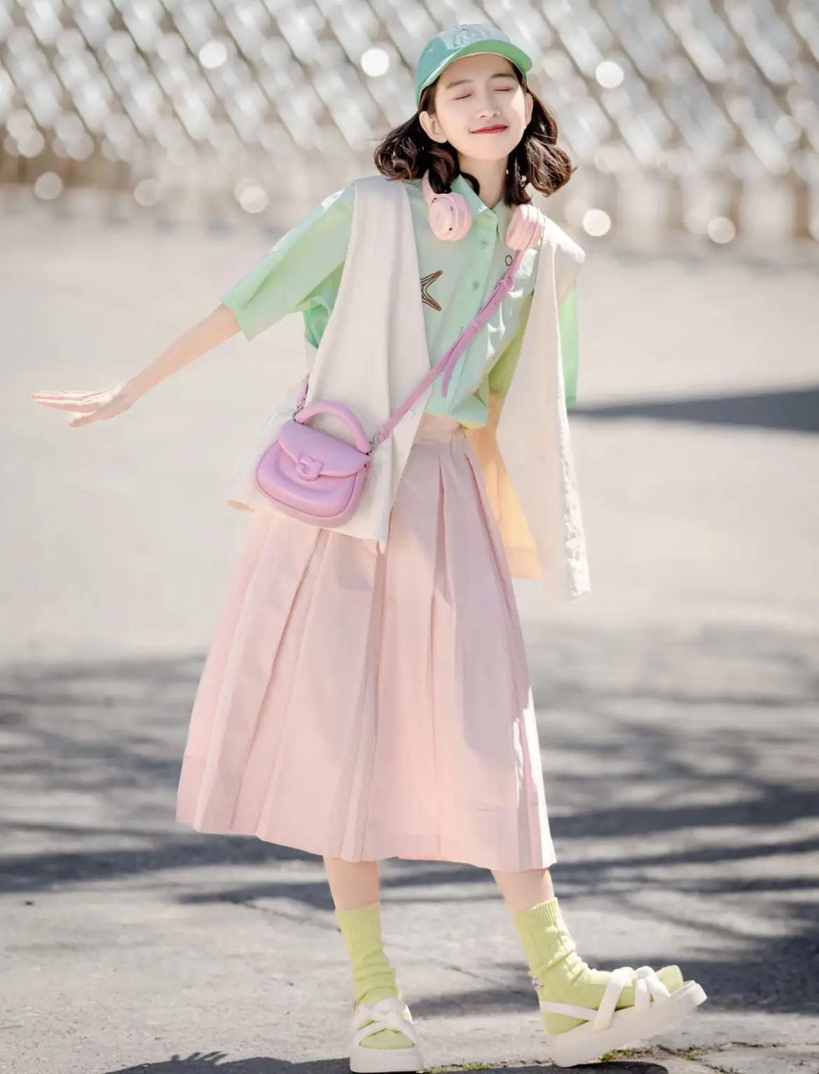 韓国の女の子｜マカロンのファッション🌈 | Kikiのファッションが投稿 
