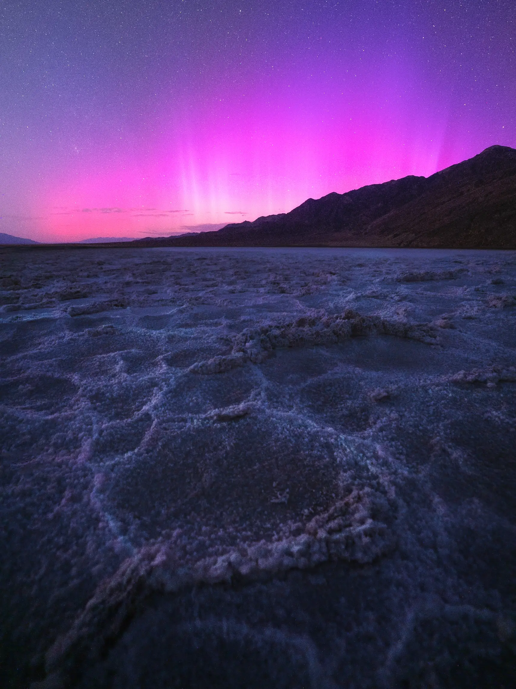 Aurora in Death Valley! 🤯 | Kenneth LeRoseが投稿したフォトブック