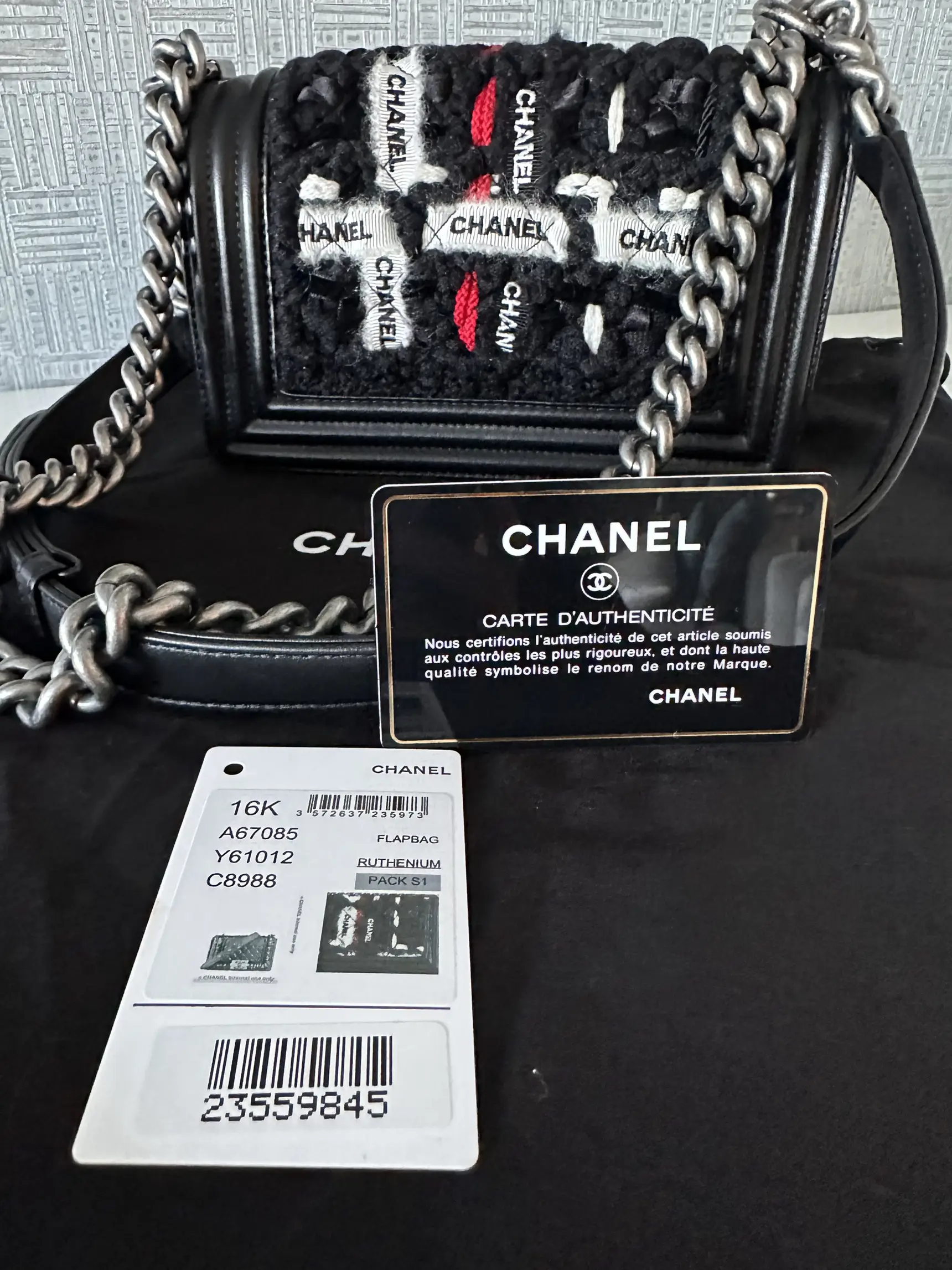 Chanel Boy Chanel ChainShoulder Bag Size 20 Red A67085 Caviar Leather