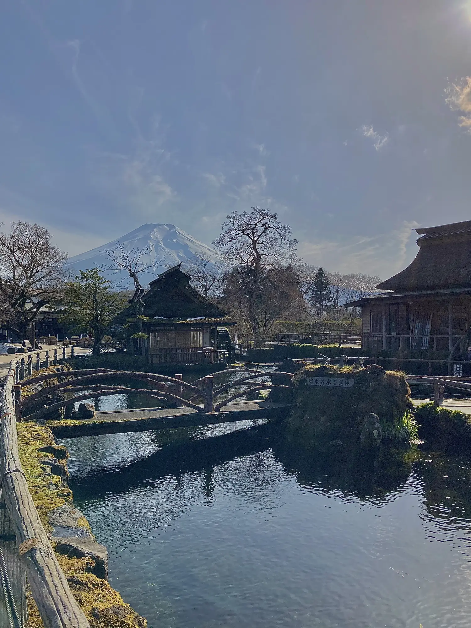 富士山🗻一度は行ってみたい忍野八海 世界遺産✨ | ma---sanが投稿したフォトブック | Lemon8