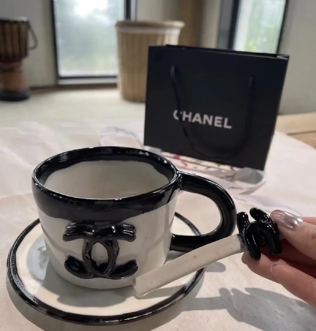 Chanel mug issued ?, Gallery posted by Mugcollector