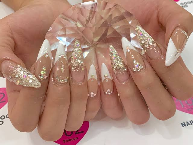 ギャルネイル💅 | @lovetia.emiが投稿したフォトブック | Lemon8